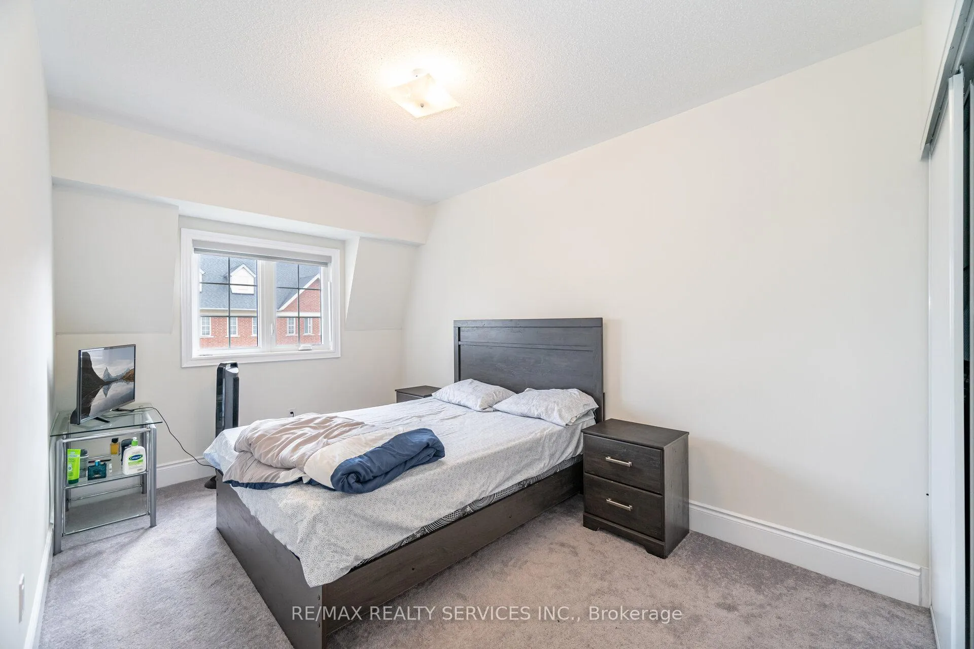 Photo 36 of 38 Foxsparrow Road, Brampton, Sandringham-Wellington North — HOMEH