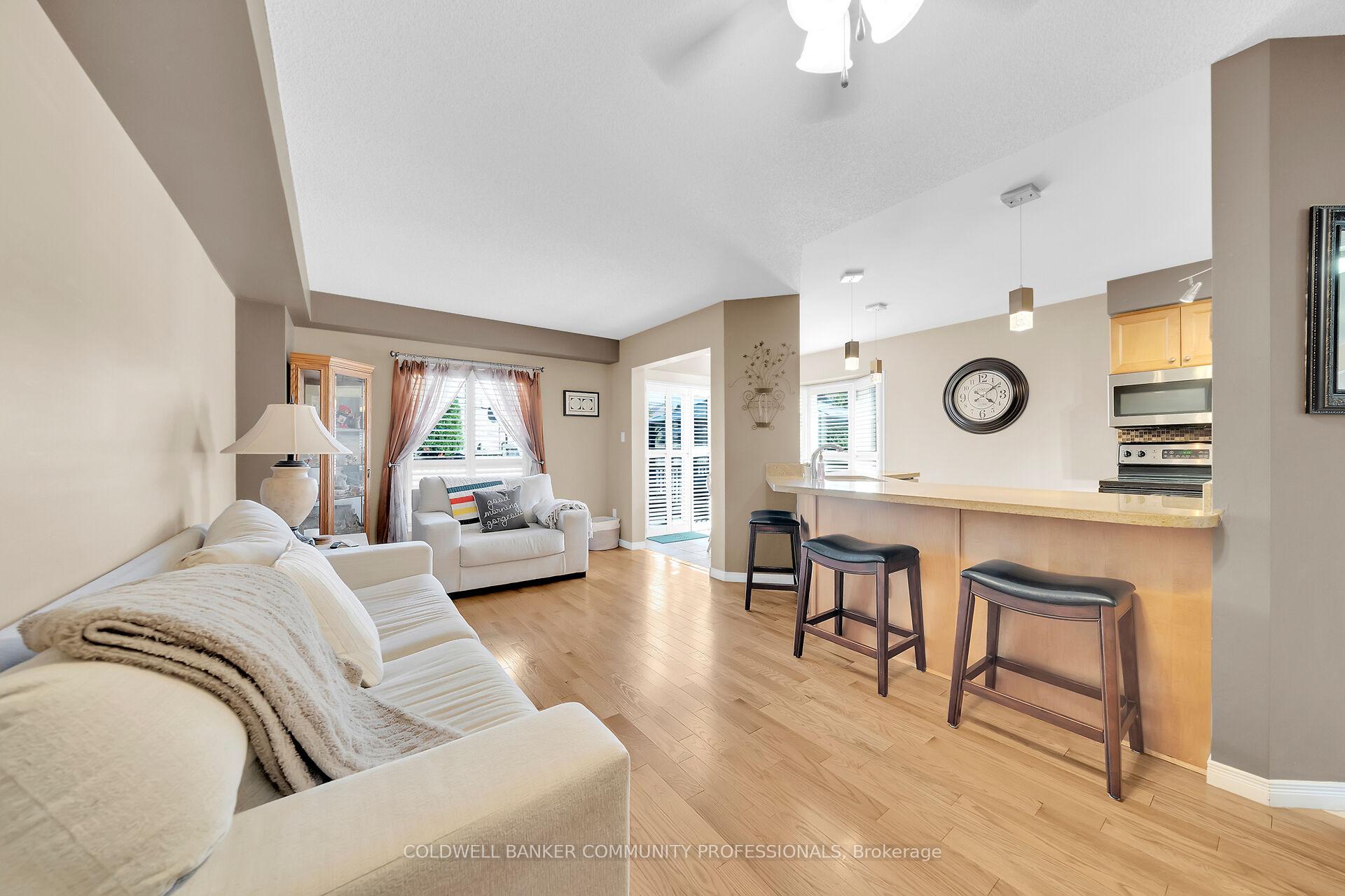 Photo 15 of 37 Meadow Wood Crescent, Hamilton, Stoney Creek Mountain — HOMEH