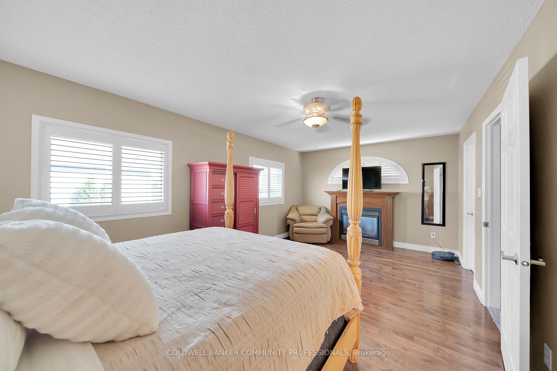 Photo 22 of 37 Meadow Wood Crescent, Hamilton, Stoney Creek Mountain — HOMEH