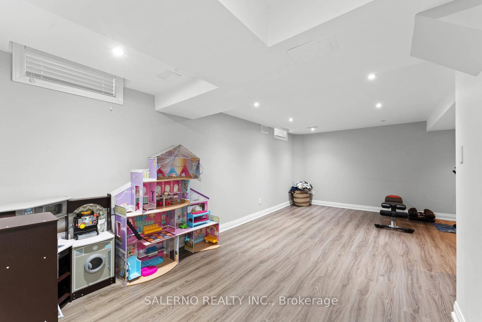Photo 33 of 108 Grapevine Road, Caledon, Bolton West — HOMEH