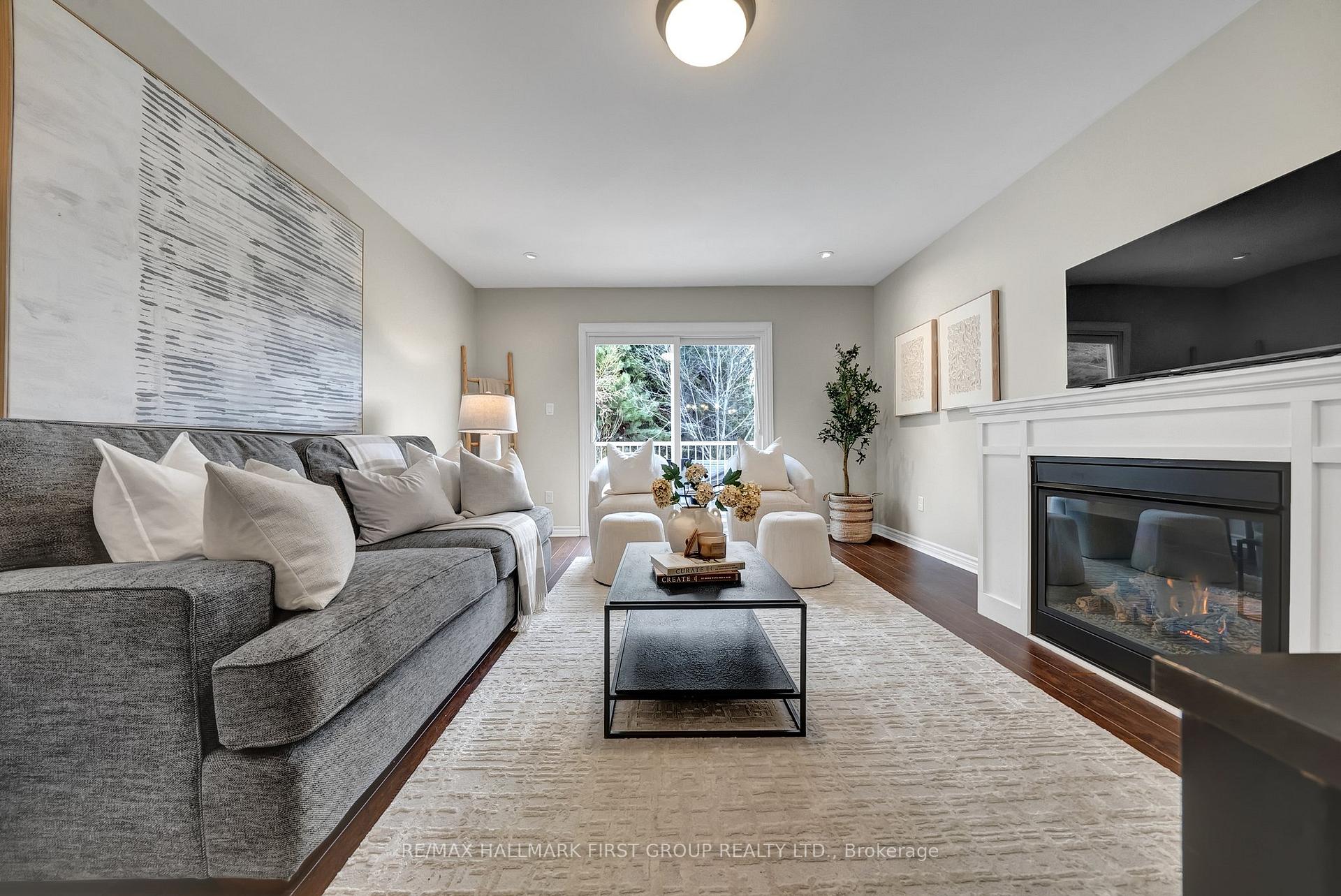 Photo 4 of 53 Hartsfield Drive, Clarington, Courtice — HOMEH