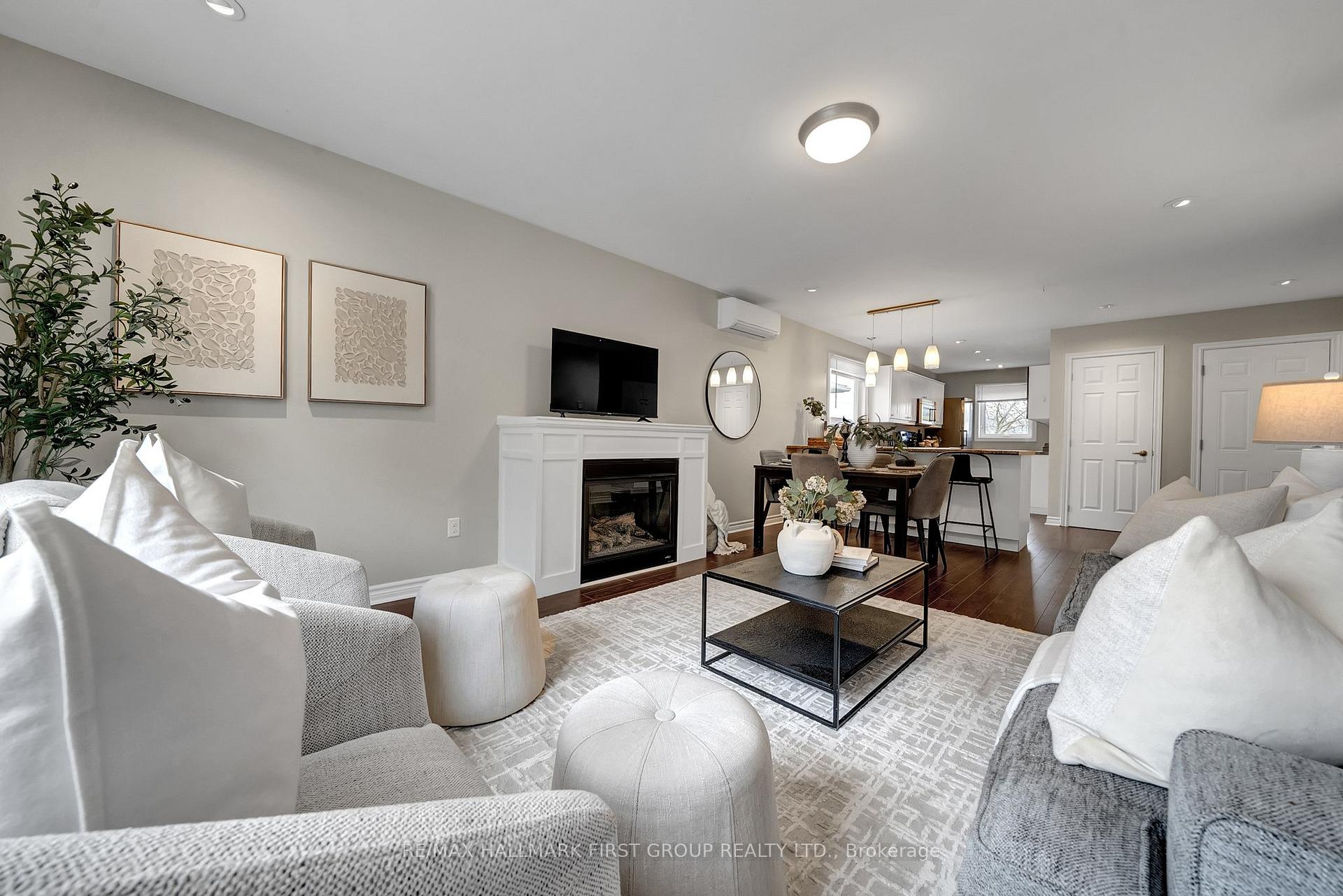 Photo 8 of 53 Hartsfield Drive, Clarington, Courtice — HOMEH