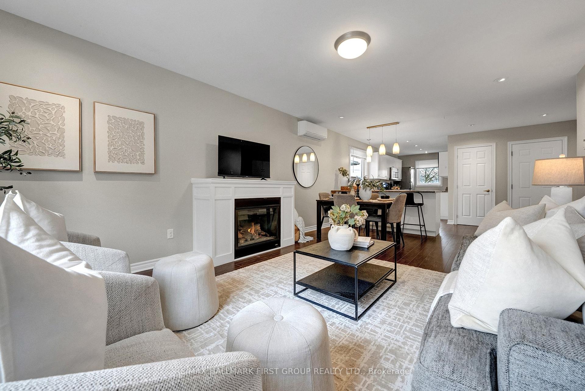 Photo 11 of 53 Hartsfield Drive, Clarington, Courtice — HOMEH