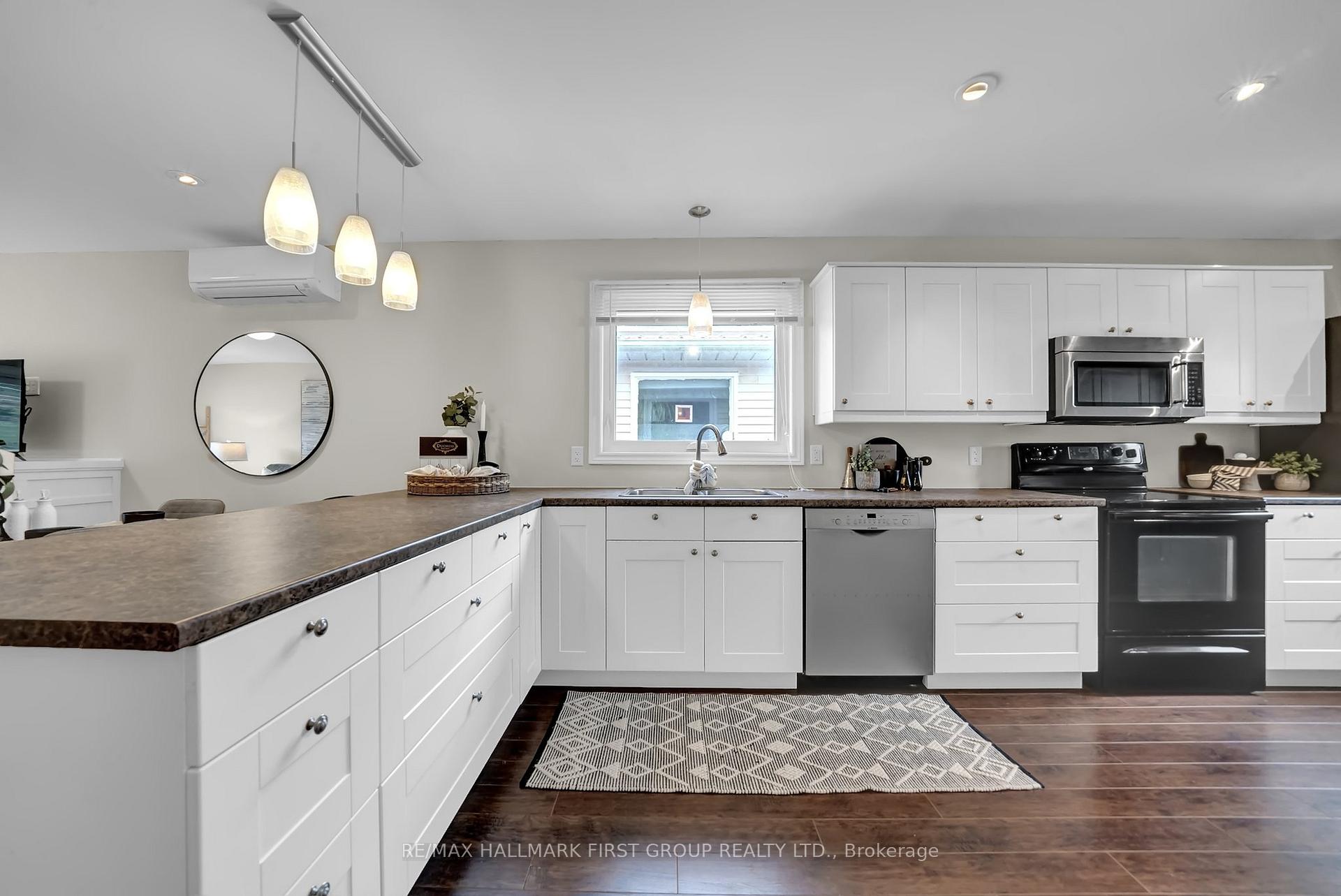 Photo 15 of 53 Hartsfield Drive, Clarington, Courtice — HOMEH