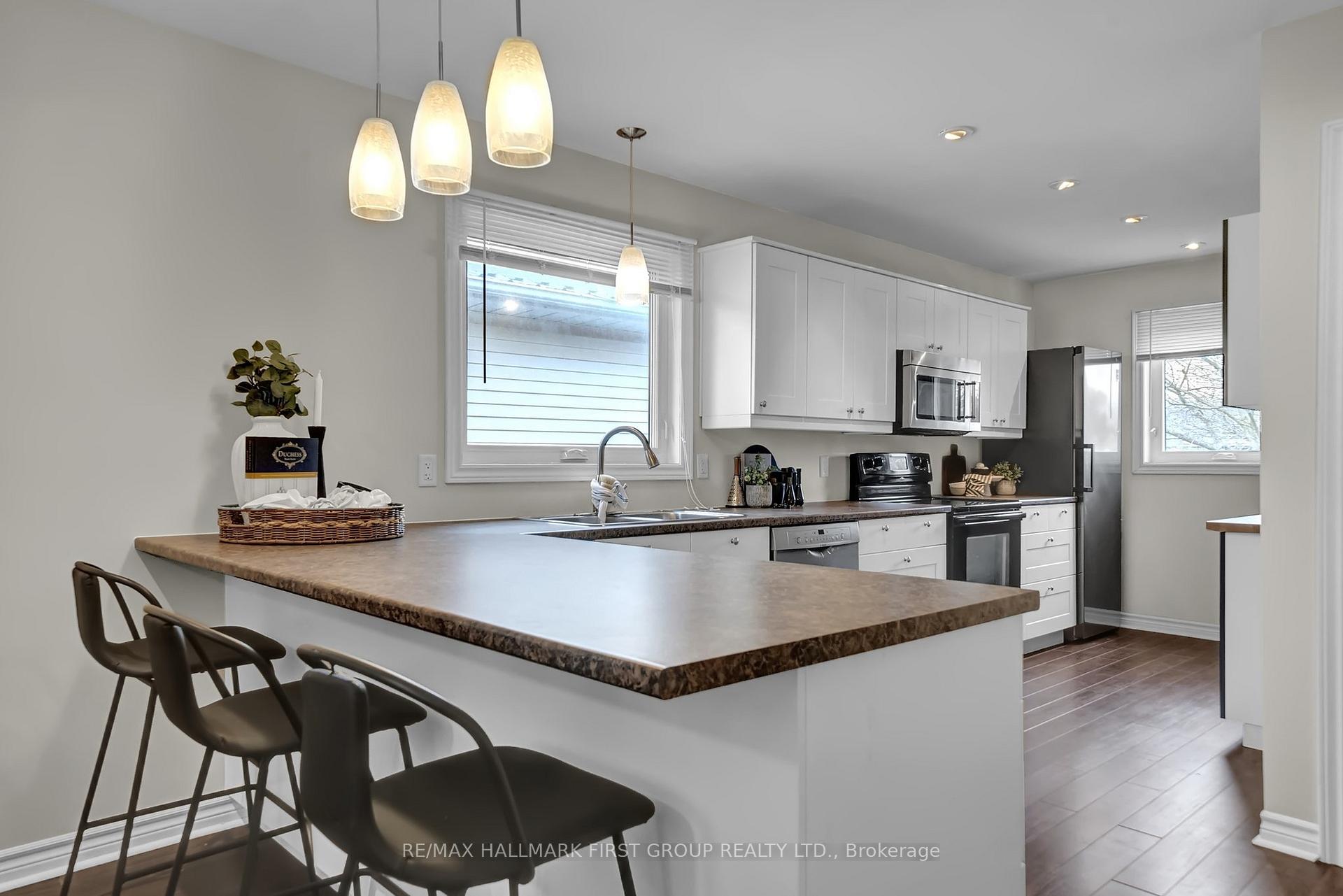 Photo 17 of 53 Hartsfield Drive, Clarington, Courtice — HOMEH