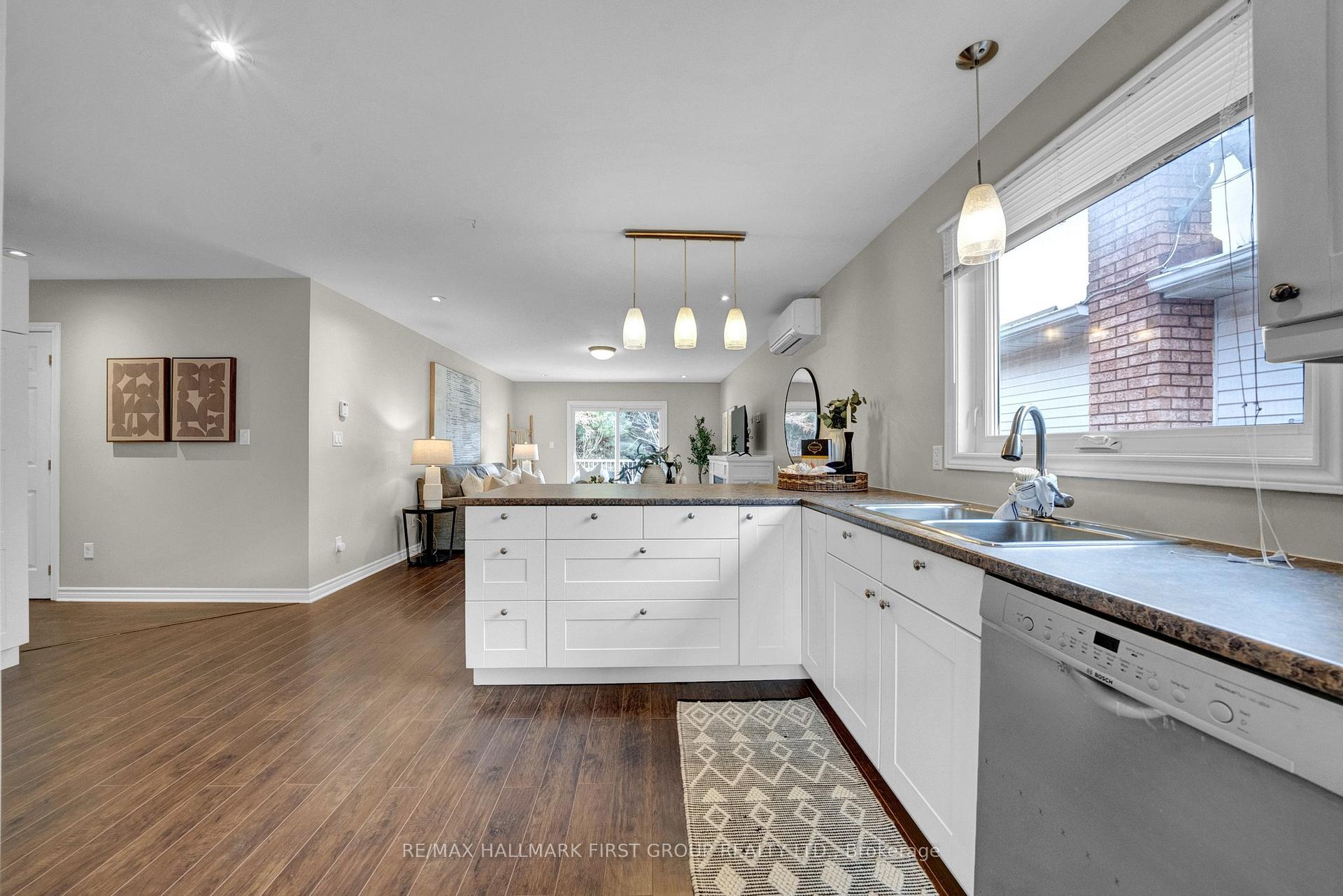 Photo 22 of 53 Hartsfield Drive, Clarington, Courtice — HOMEH