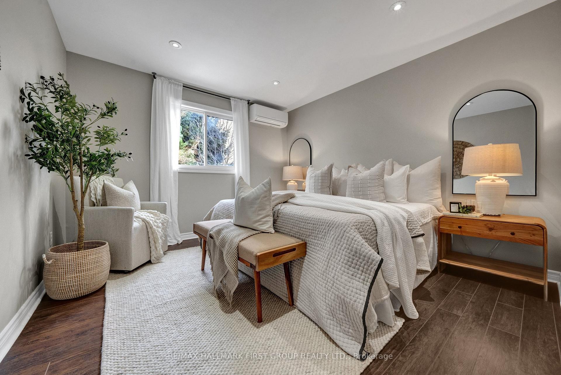 Photo 25 of 53 Hartsfield Drive, Clarington, Courtice — HOMEH