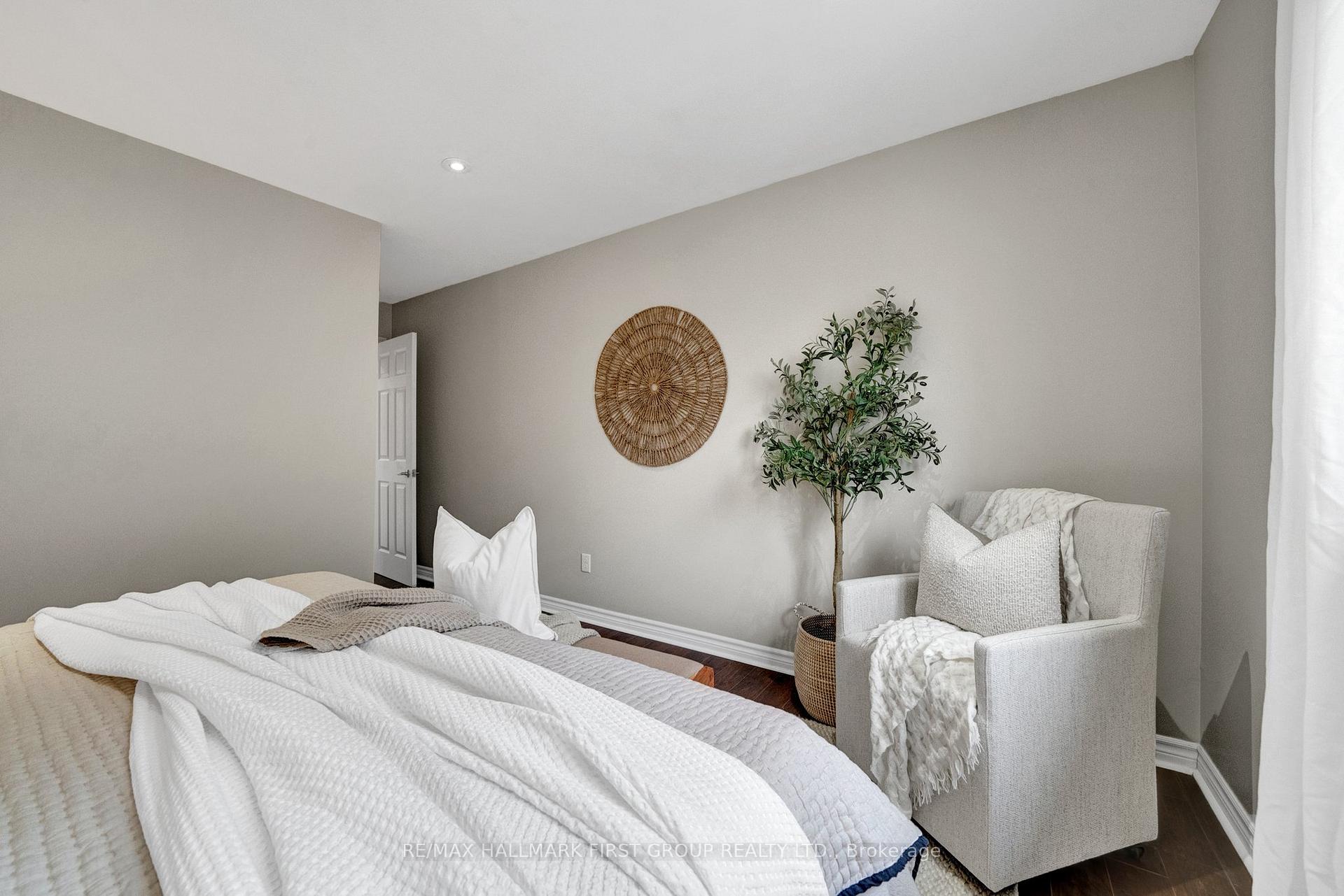 Photo 28 of 53 Hartsfield Drive, Clarington, Courtice — HOMEH