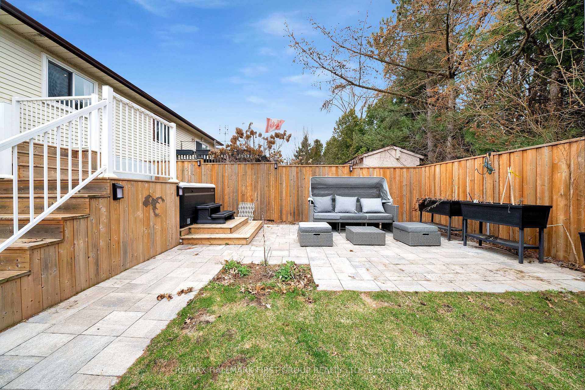 Photo 40 of 53 Hartsfield Drive, Clarington, Courtice — HOMEH