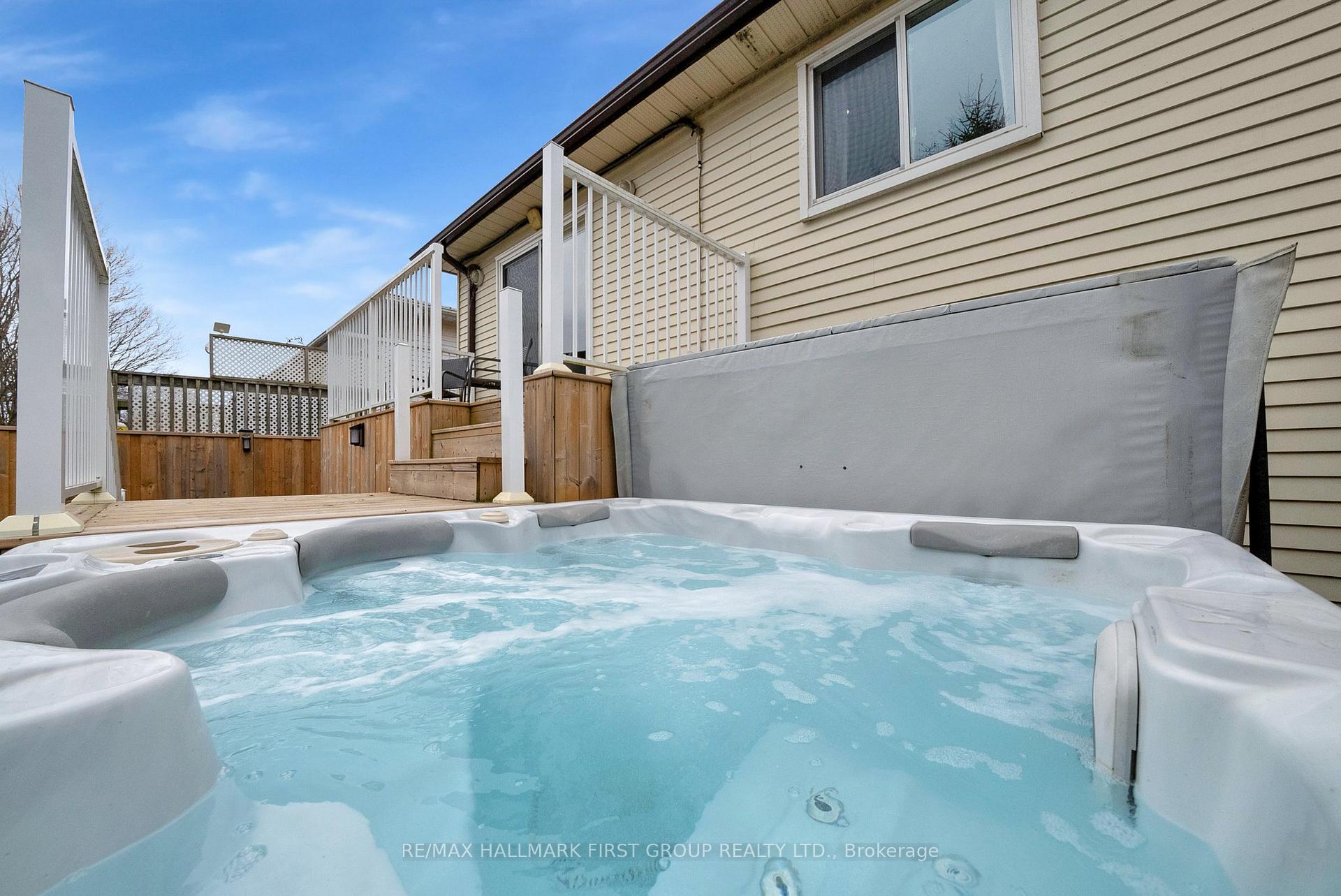 Photo 44 of 53 Hartsfield Drive, Clarington, Courtice — HOMEH