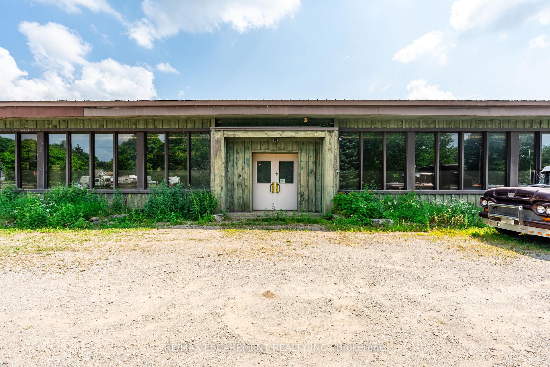 Photo 4 of 1090 Brock Road, Hamilton, Rural Flamborough — HOMEH