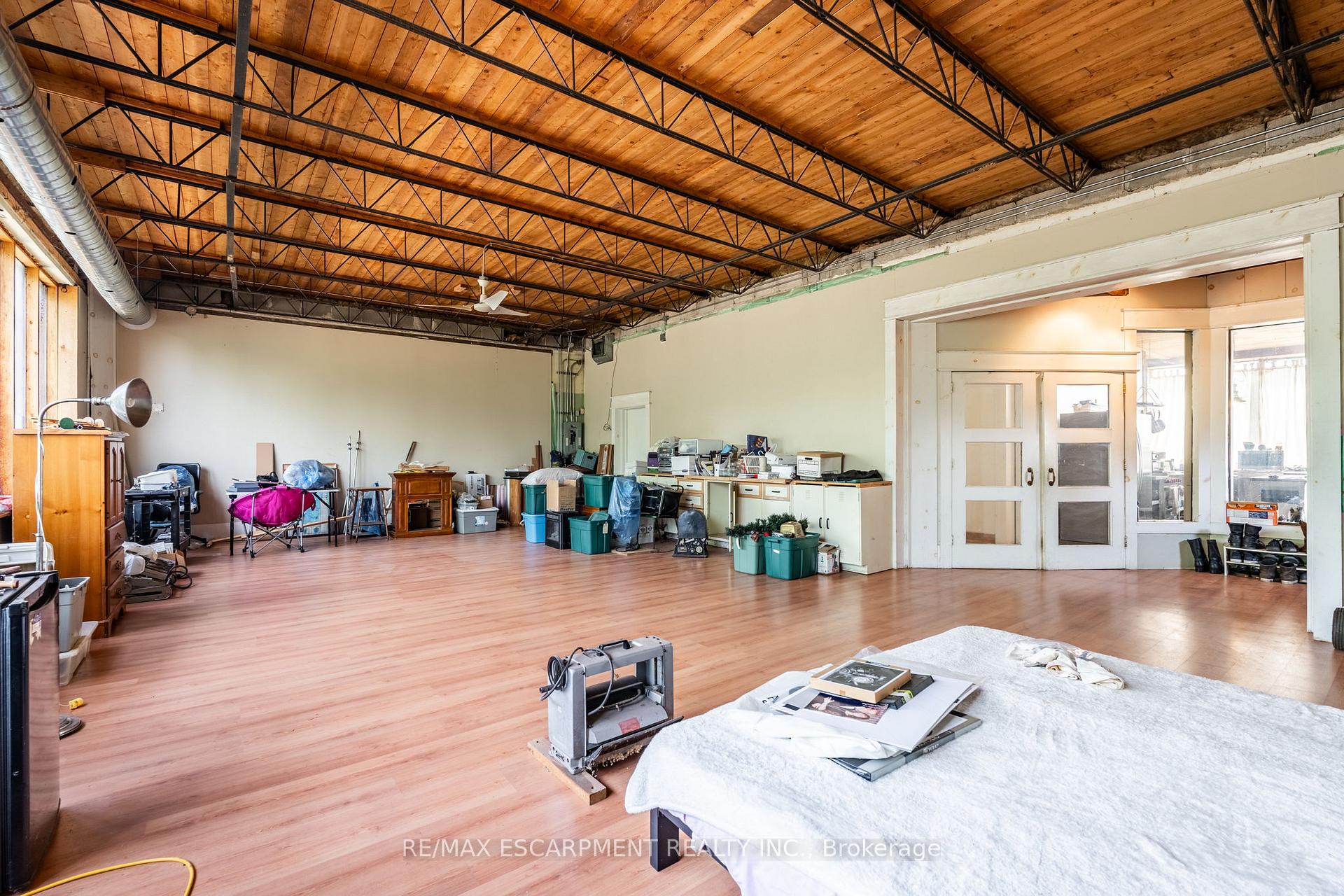 Photo 8 of 1090 Brock Road, Hamilton, Rural Flamborough — HOMEH