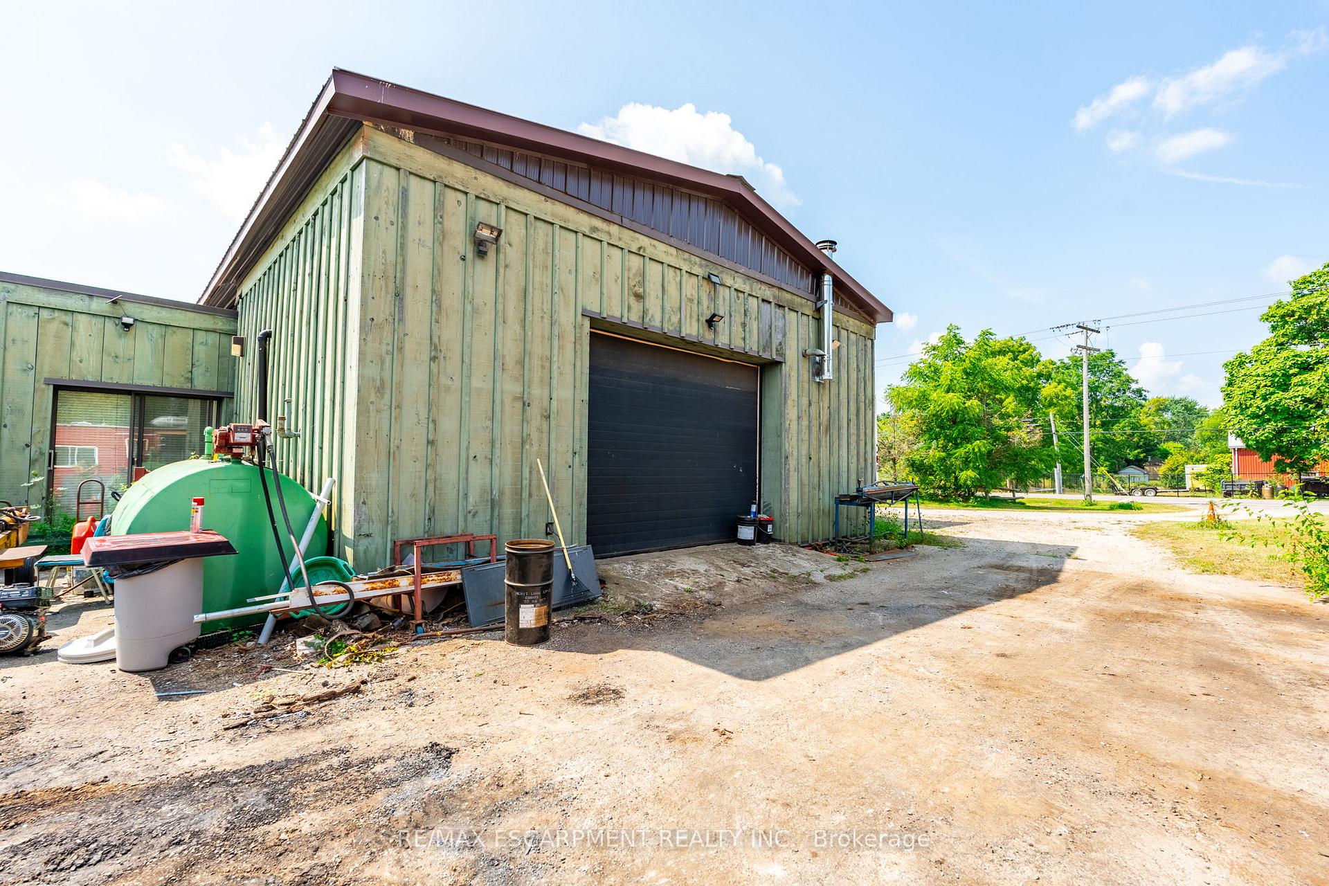 Photo 32 of 1090 Brock Road, Hamilton, Rural Flamborough — HOMEH
