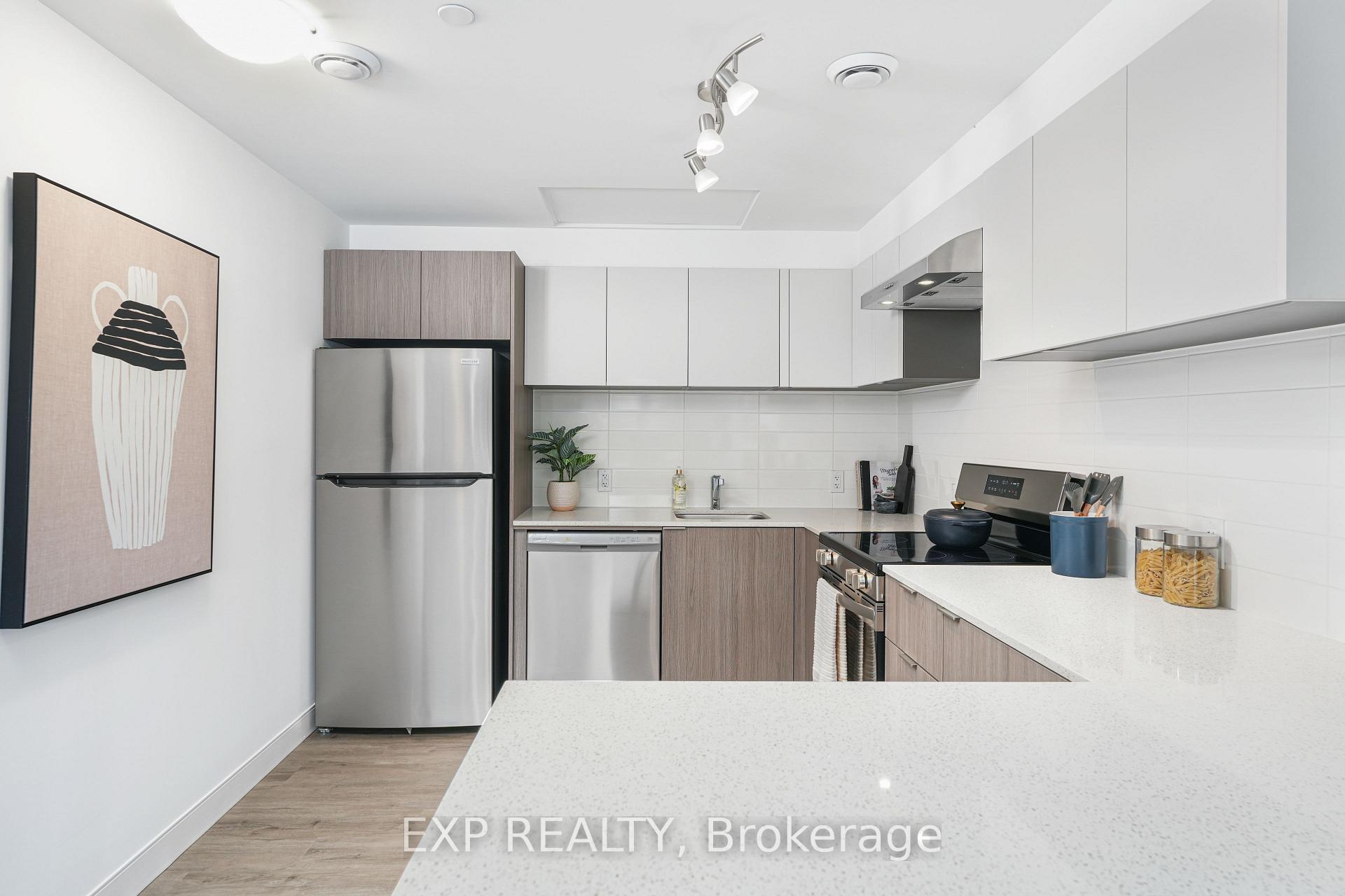 Photo 3 of Unit TH1, 100 Manett Crescent, Brampton, Brampton West — HOMEH