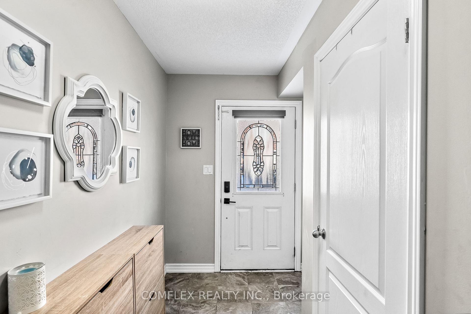 Photo 5 of 101 Markham Trail, Clarington, Bowmanville — HOMEH
