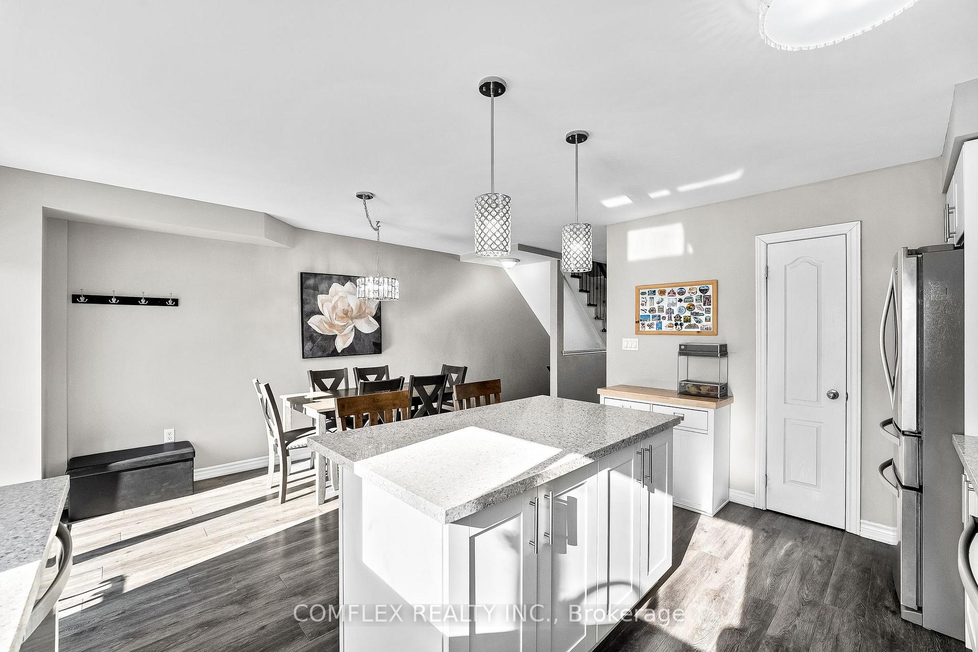 Photo 10 of 101 Markham Trail, Clarington, Bowmanville — HOMEH