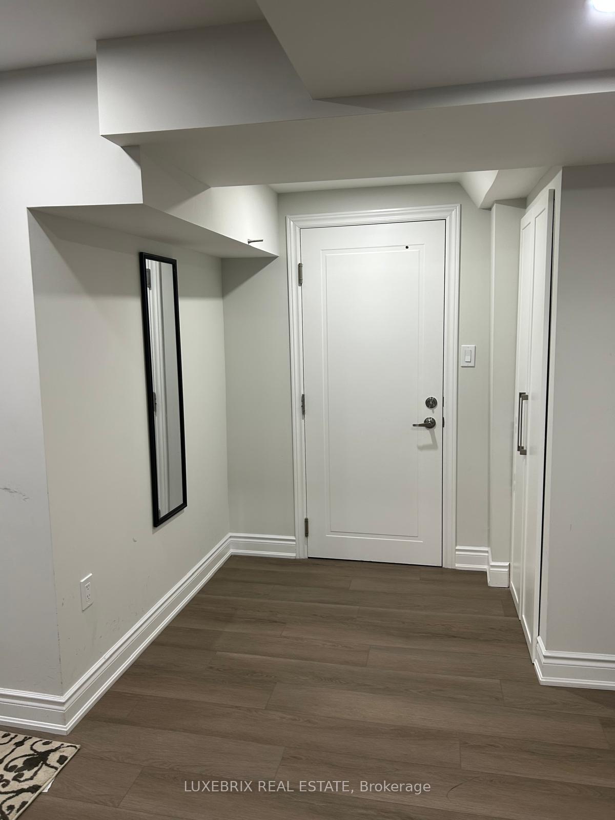 Photo 3 of 165 Queen Mary Drive, Brampton, Fletcher's Meadow — HOMEH