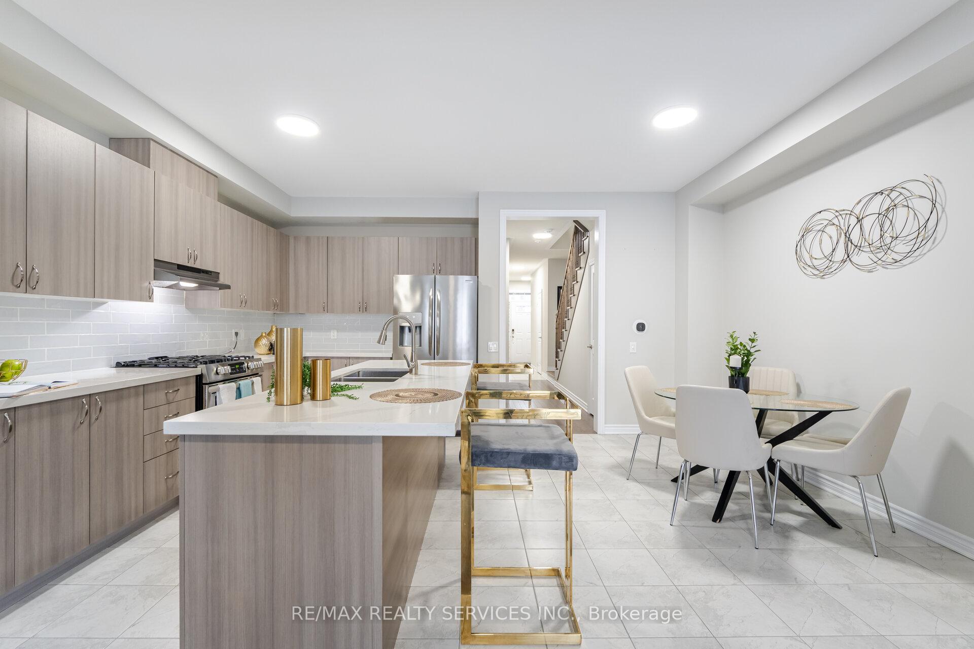 Photo 7 of 15 Phyllis Drive, Caledon, Rural Caledon — HOMEH