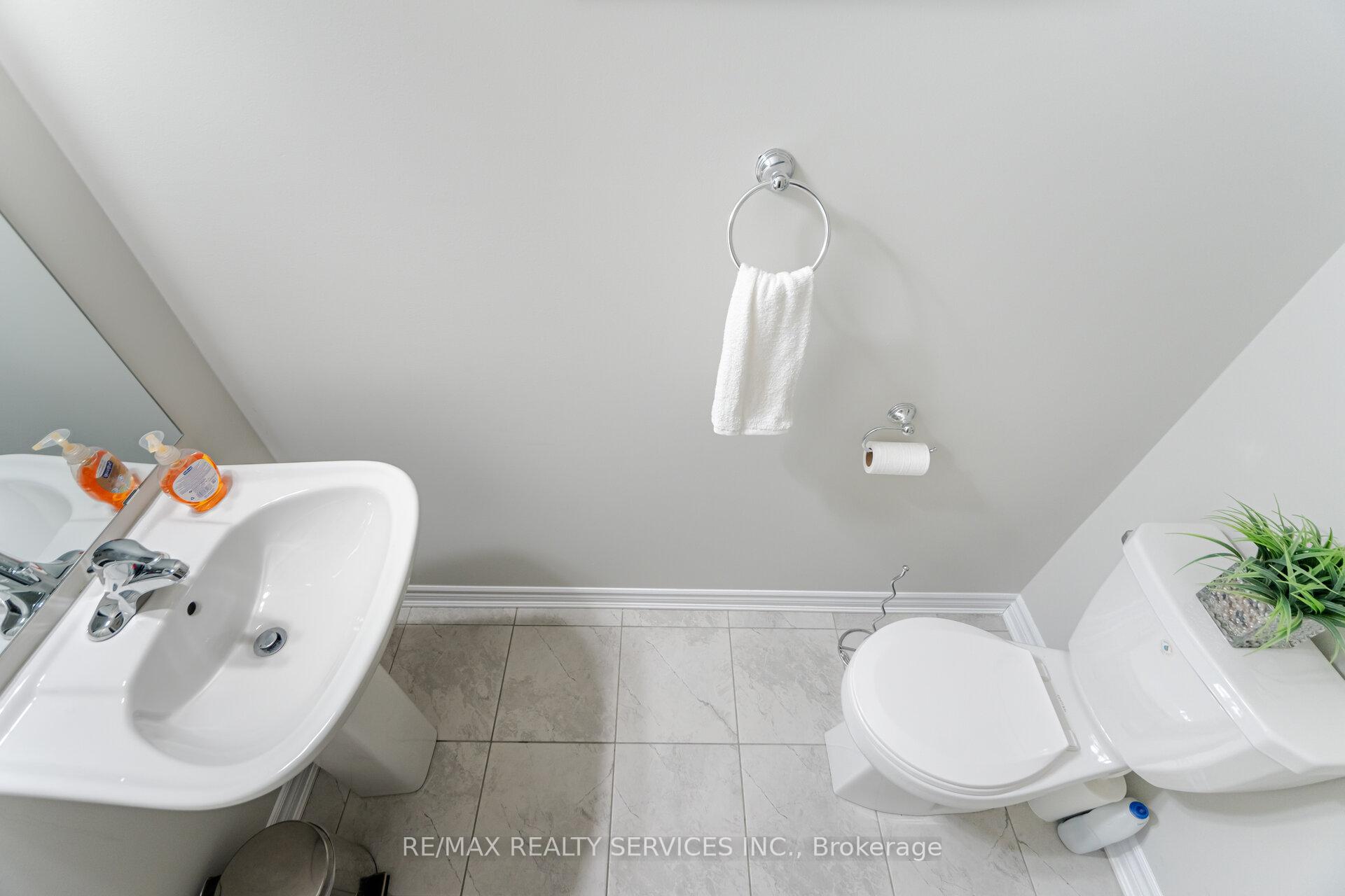 Photo 18 of 15 Phyllis Drive, Caledon, Rural Caledon — HOMEH