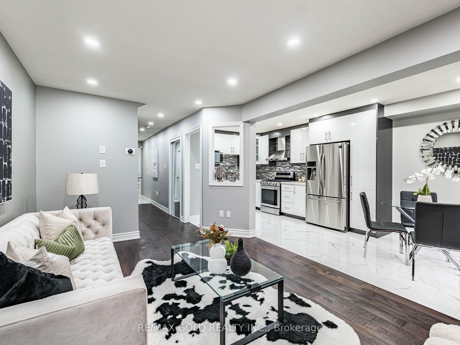 Photo 10 of 39 Tessler Crescent, Brampton, Brampton West — HOMEH
