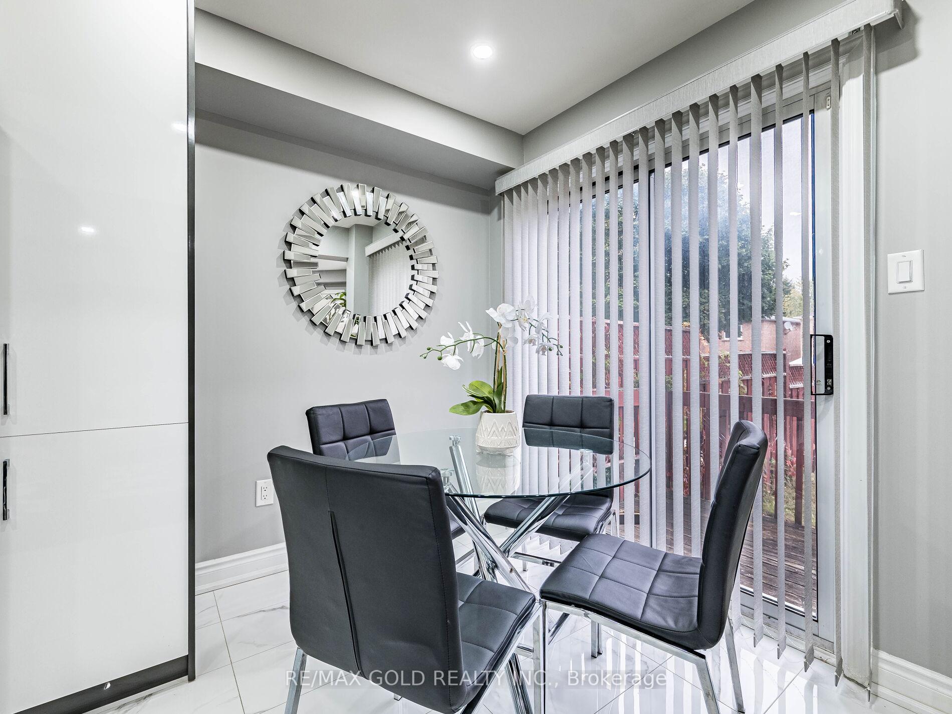 Photo 17 of 39 Tessler Crescent, Brampton, Brampton West — HOMEH