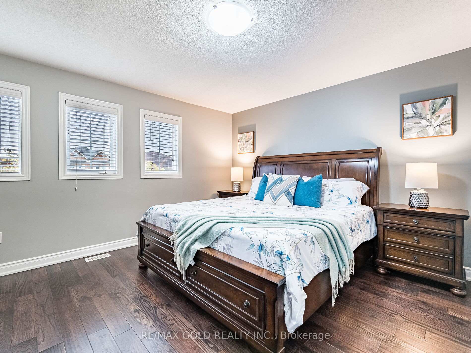 Photo 21 of 39 Tessler Crescent, Brampton, Brampton West — HOMEH