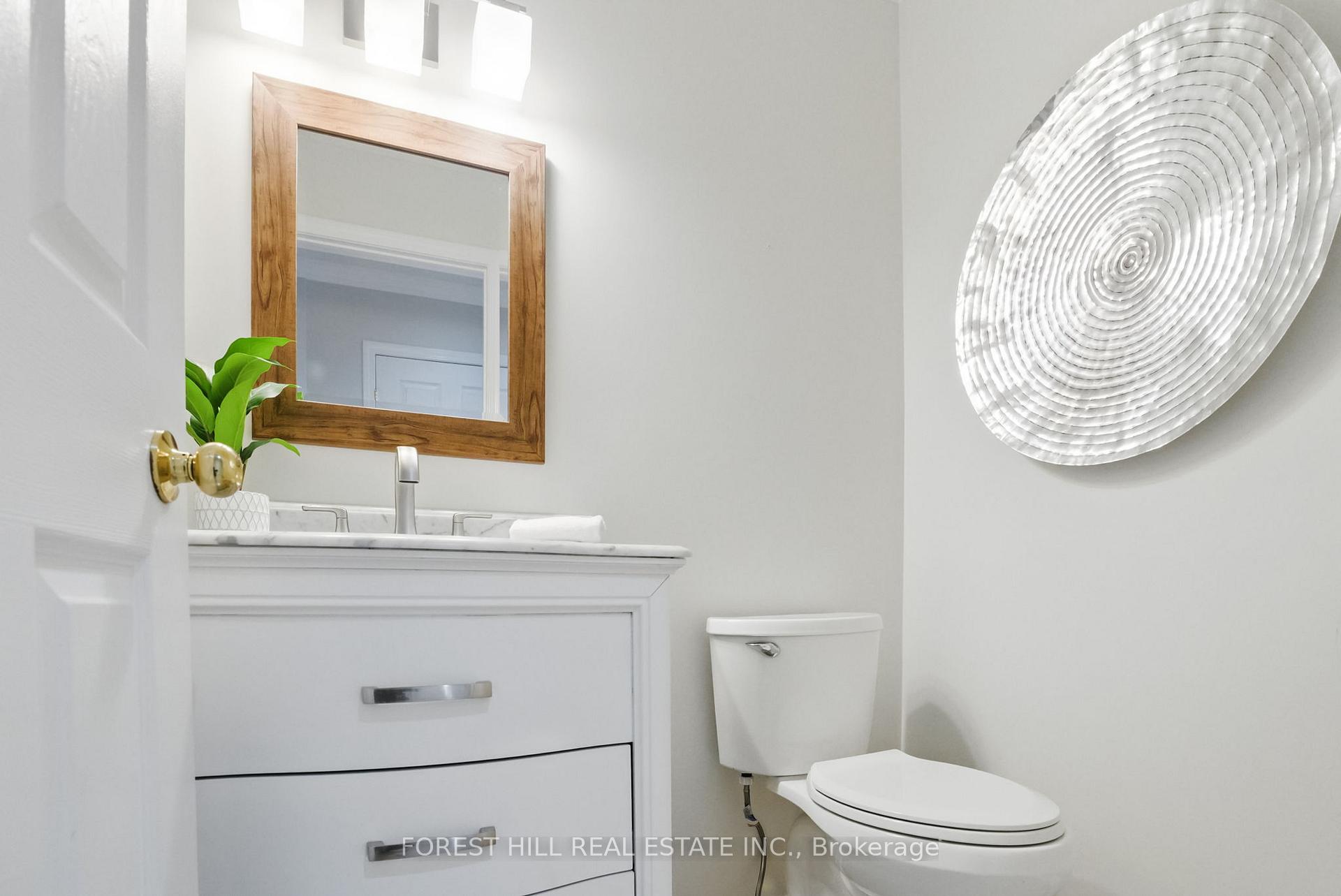Photo 6 of 14 Ireland Street, Clarington, Bowmanville — HOMEH