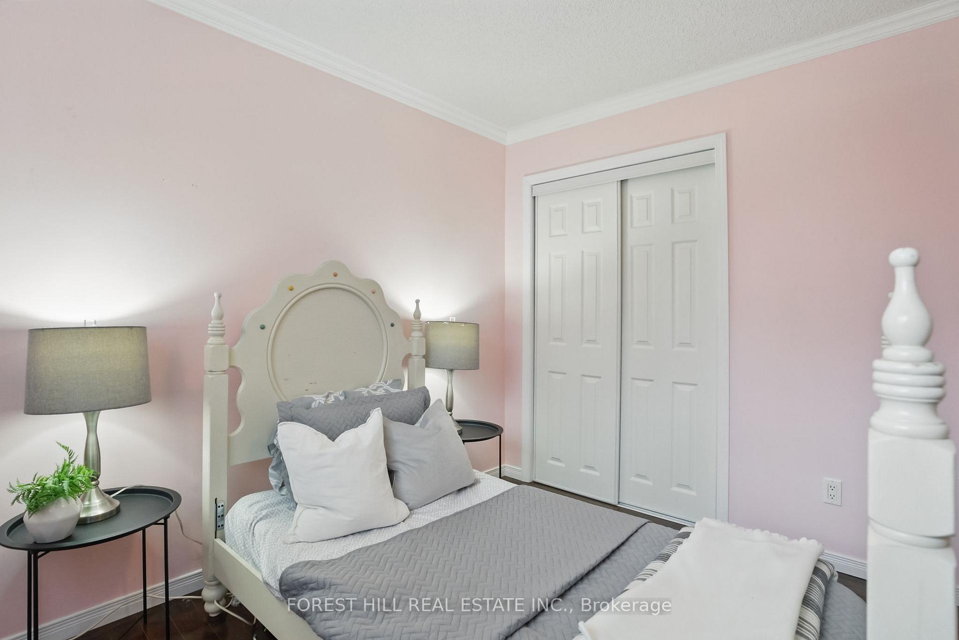 Photo 28 of 14 Ireland Street, Clarington, Bowmanville — HOMEH