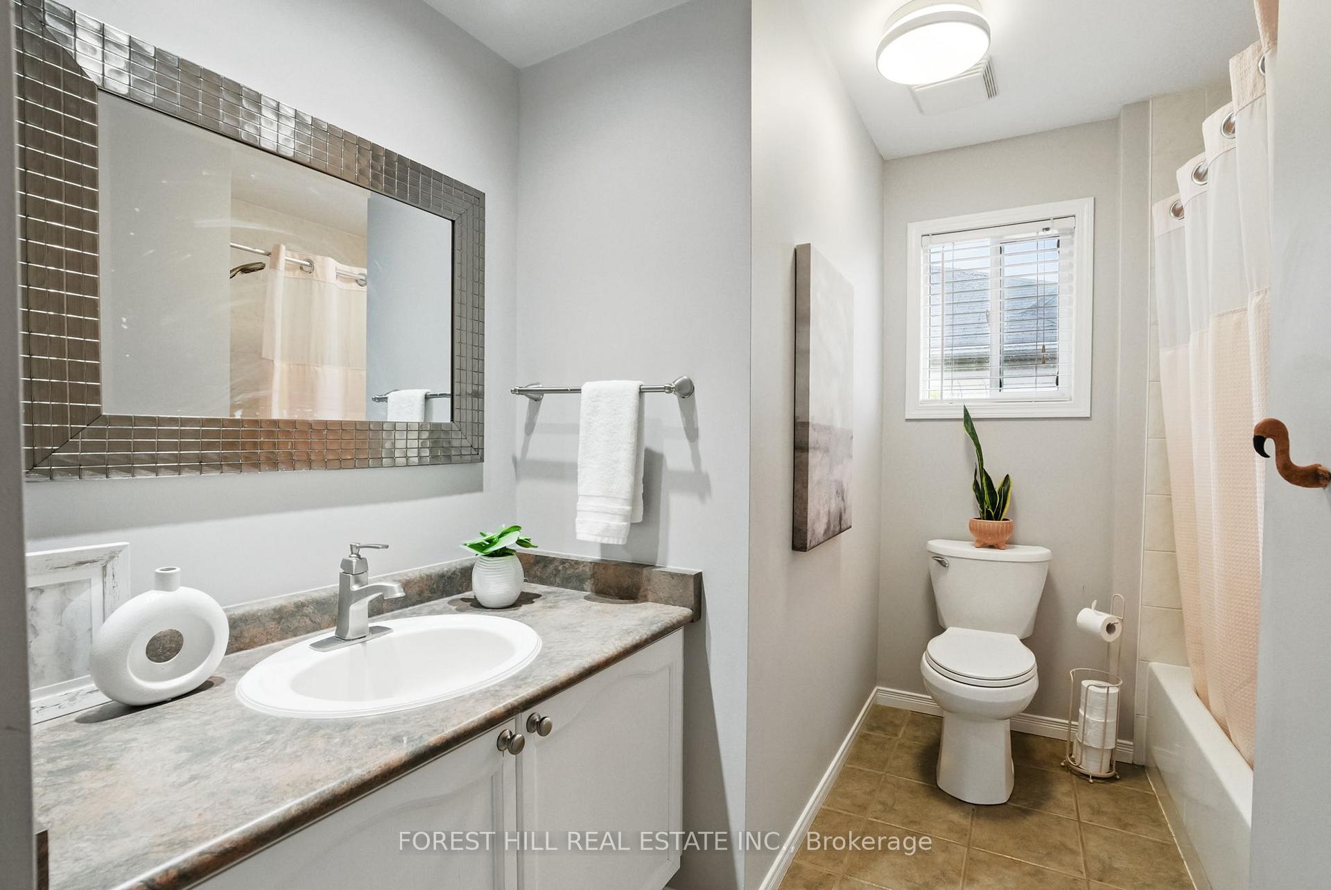 Photo 29 of 14 Ireland Street, Clarington, Bowmanville — HOMEH