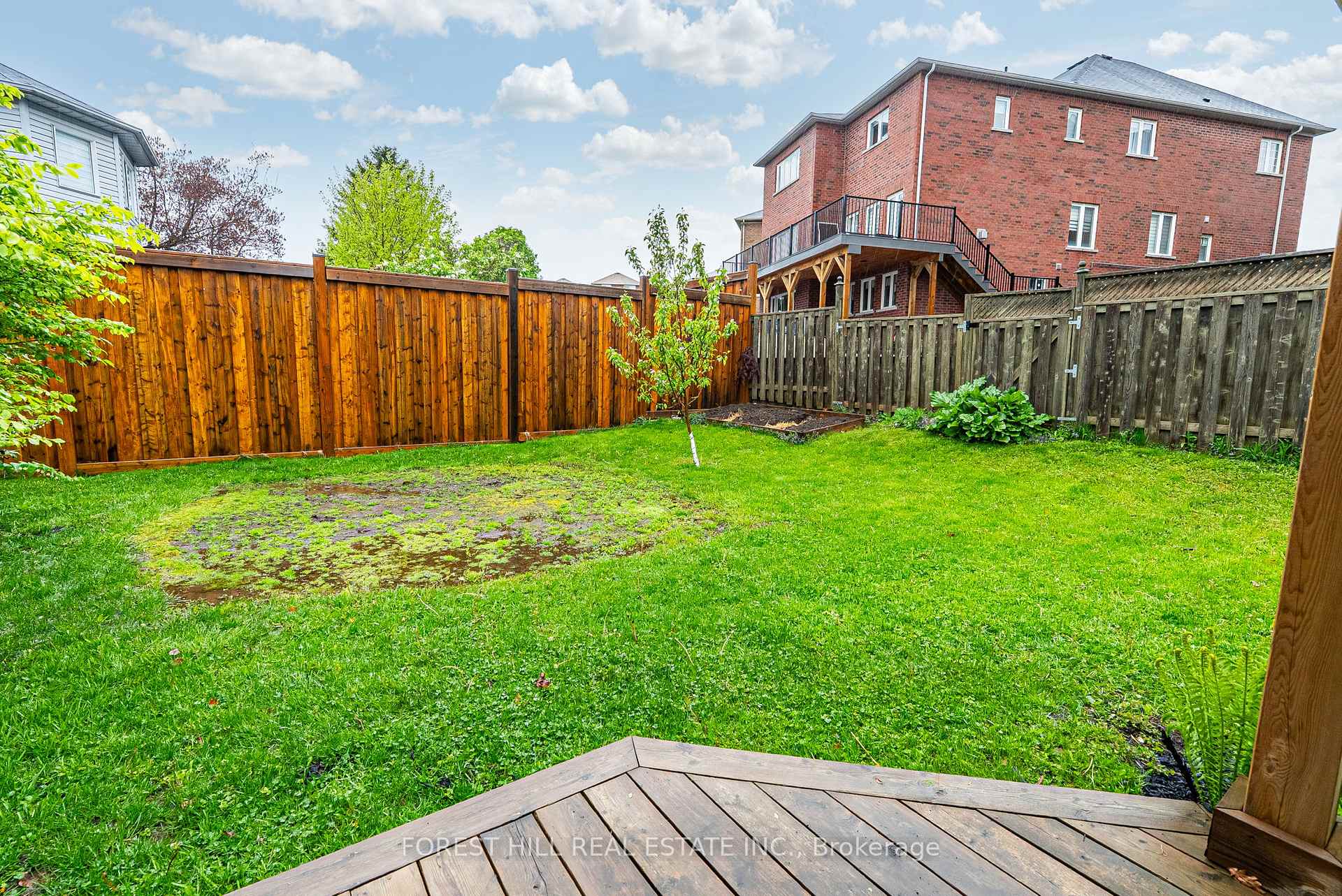 Photo 47 of 14 Ireland Street, Clarington, Bowmanville — HOMEH