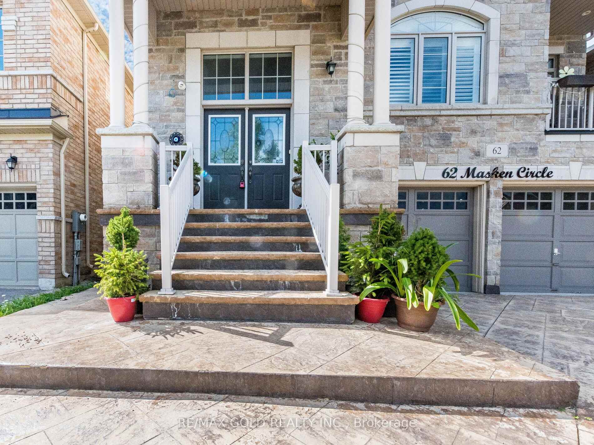Photo 3 of 62 Masken Circle, Brampton, Northwest Brampton — HOMEH