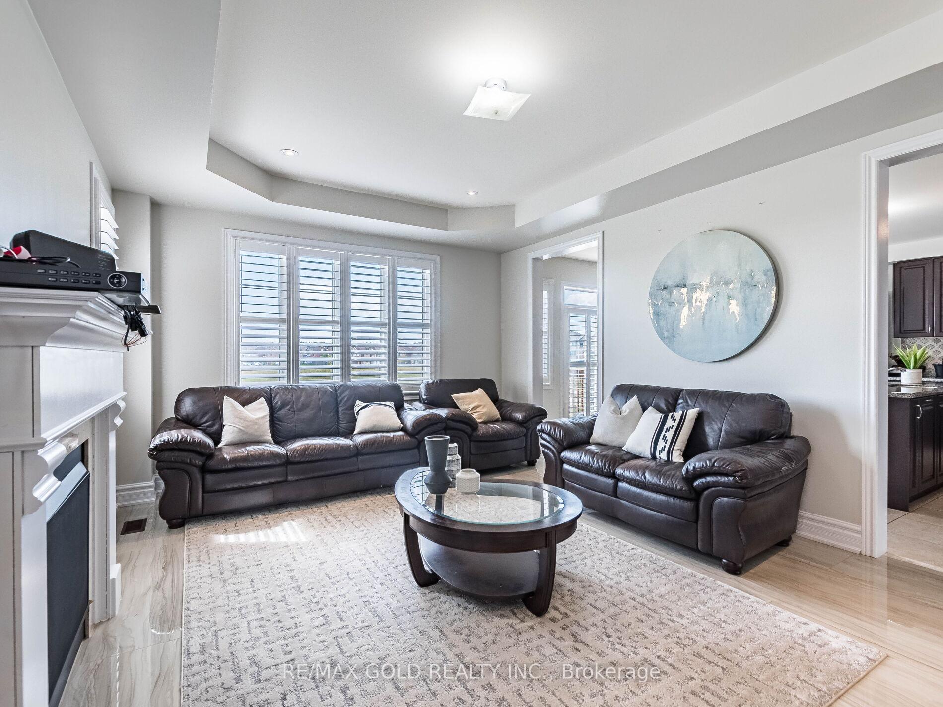 Photo 12 of 62 Masken Circle, Brampton, Northwest Brampton — HOMEH