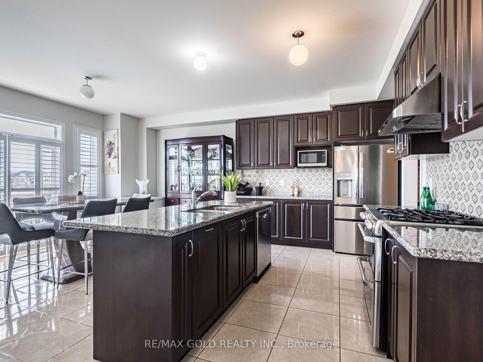 Photo 19 of 62 Masken Circle, Brampton, Northwest Brampton — HOMEH