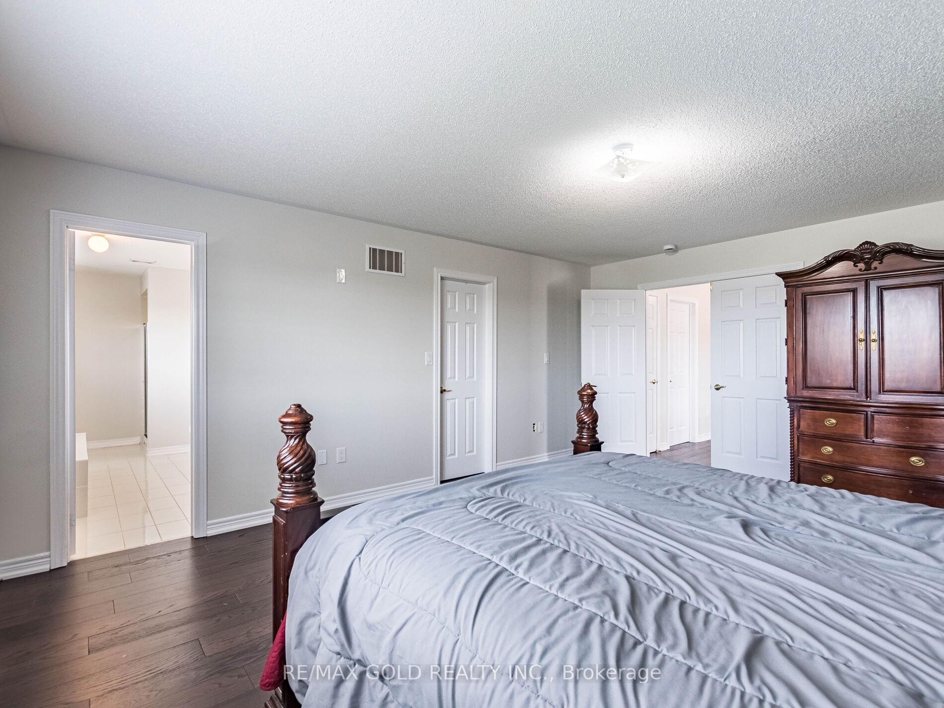 Photo 24 of 62 Masken Circle, Brampton, Northwest Brampton — HOMEH