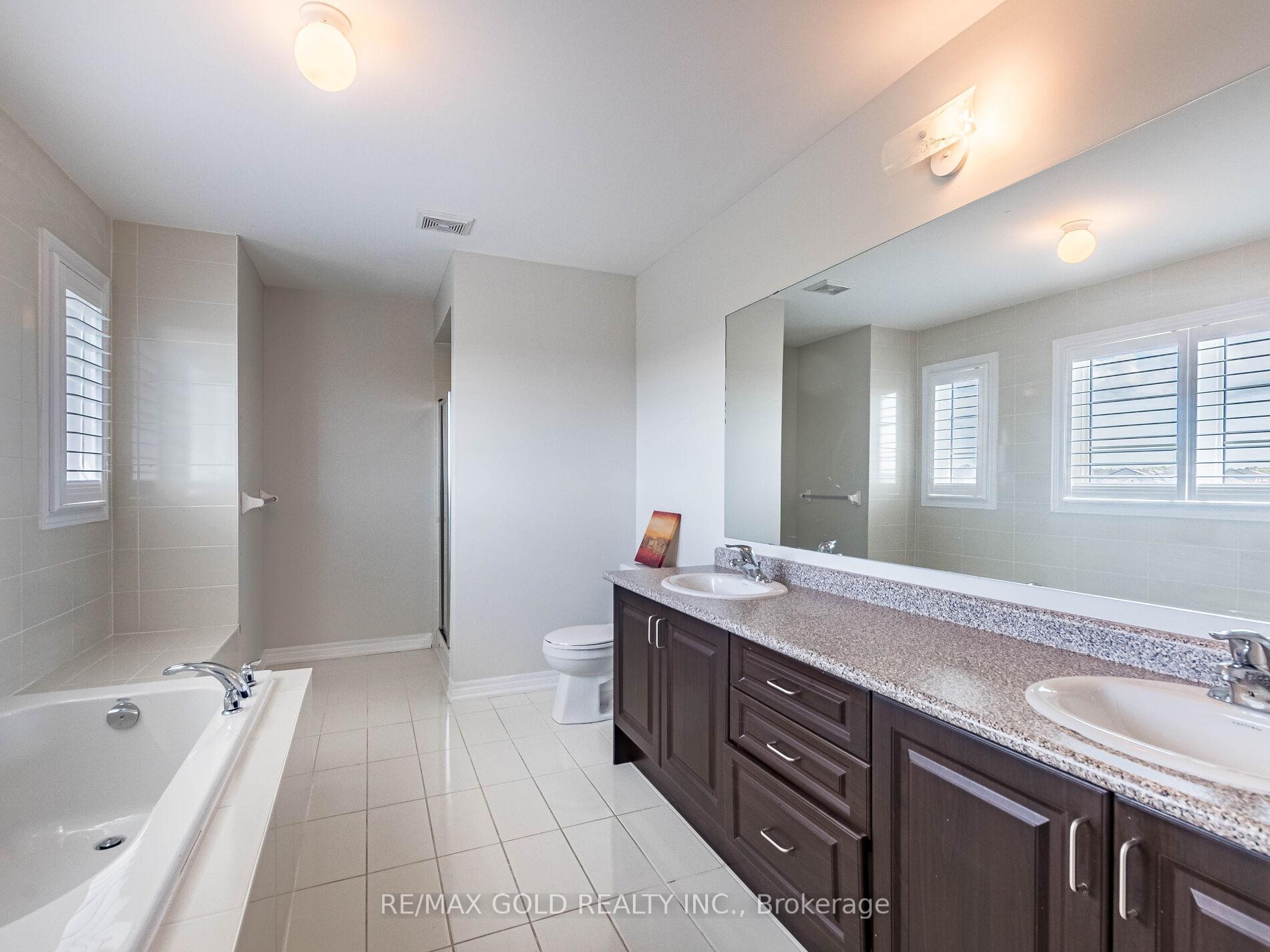 Photo 25 of 62 Masken Circle, Brampton, Northwest Brampton — HOMEH