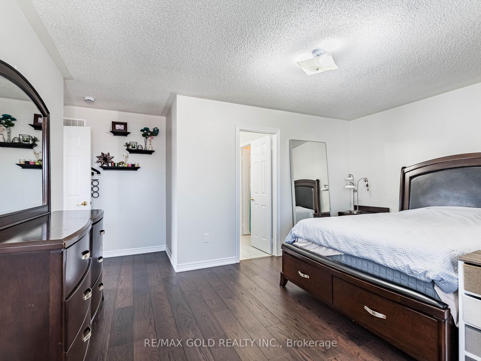 Photo 26 of 62 Masken Circle, Brampton, Northwest Brampton — HOMEH