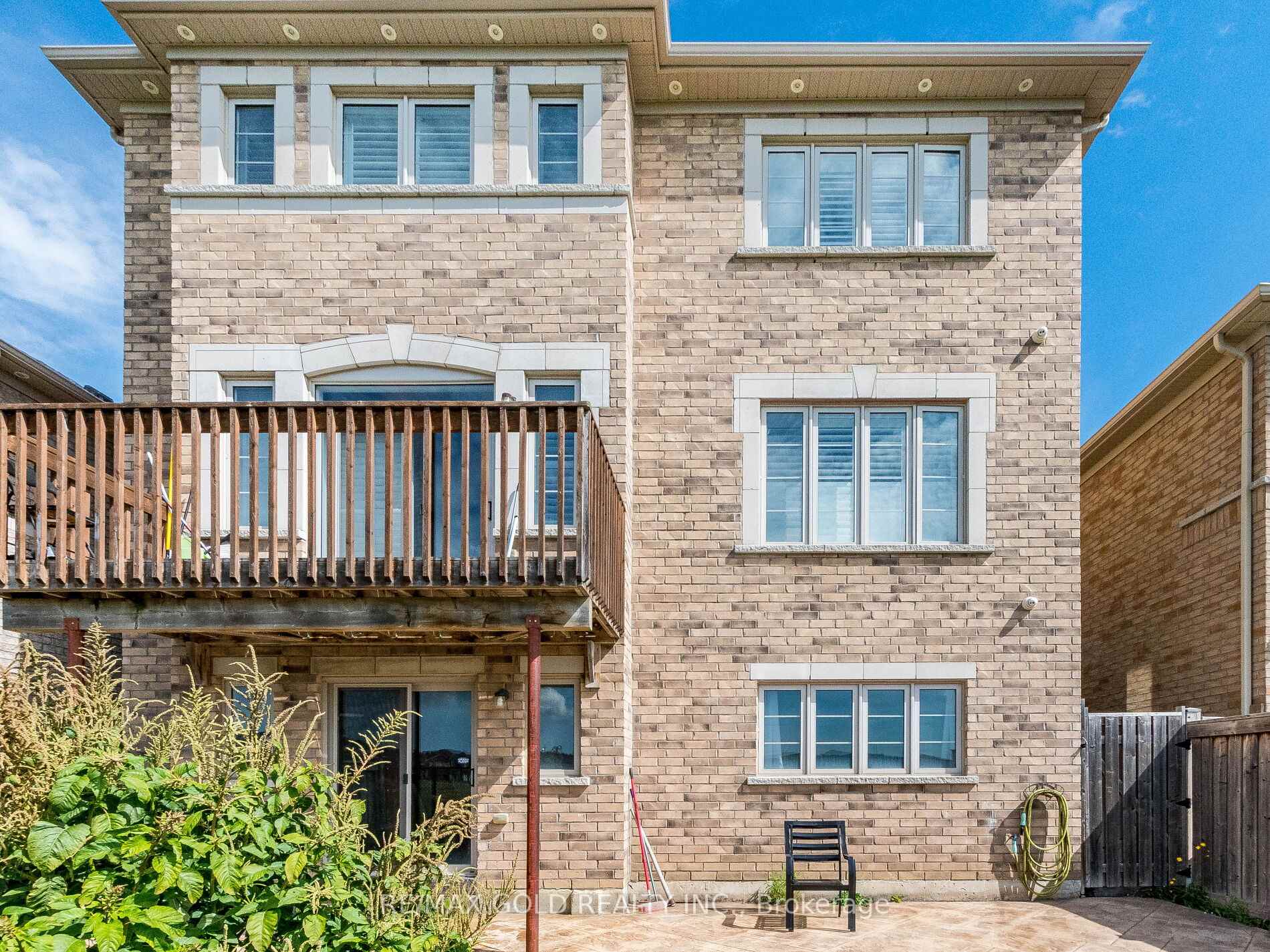 Photo 44 of 62 Masken Circle, Brampton, Northwest Brampton — HOMEH
