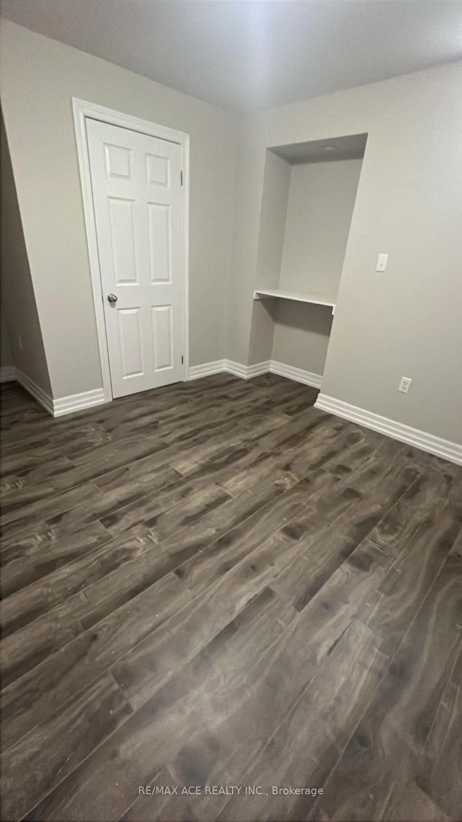 Photo 3 of Unit Bsmt, 21 Lanebrook Drive, Brampton, Bram East — HOMEH