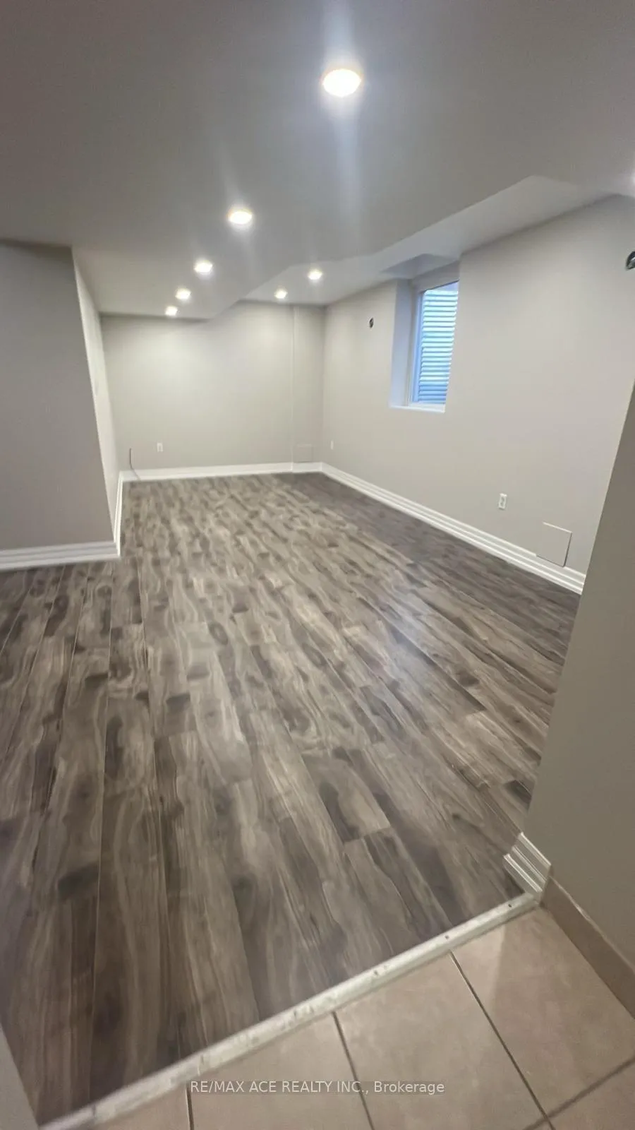 Photo 4 of Unit Bsmt, 21 Lanebrook Drive, Brampton, Bram East — HOMEH