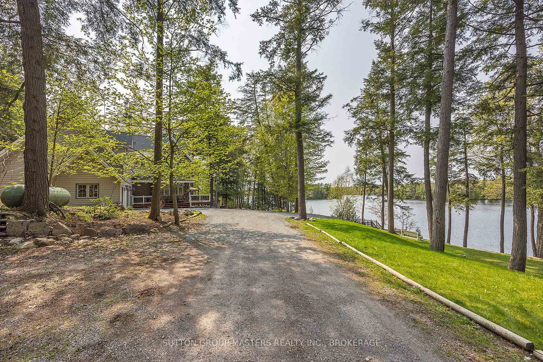 Photo 2 of 3048 Blue Sky Lane, Frontenac, Frontenac South — HOMEH