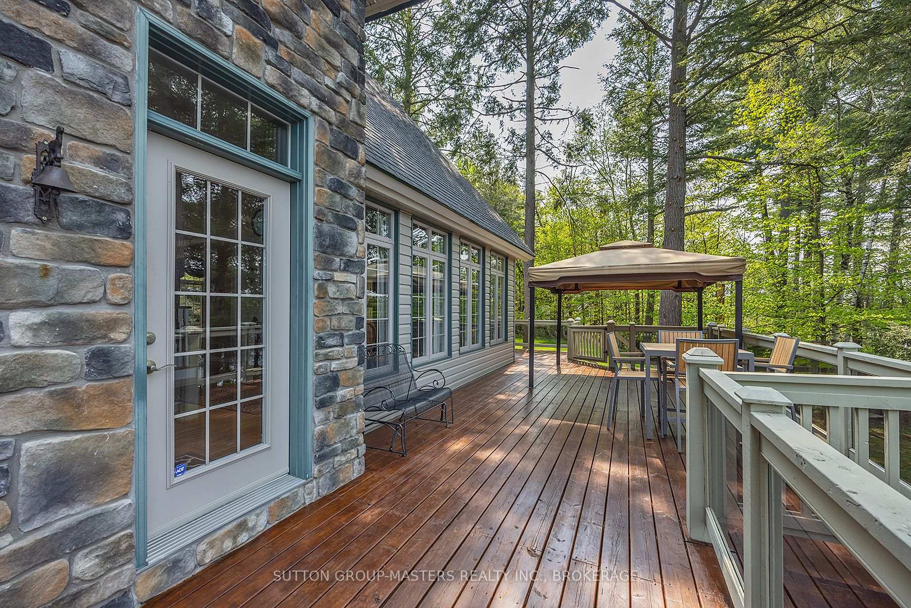 Photo 4 of 3048 Blue Sky Lane, Frontenac, Frontenac South — HOMEH