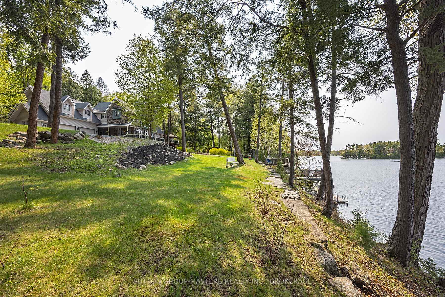 Photo 14 of 3048 Blue Sky Lane, Frontenac, Frontenac South — HOMEH