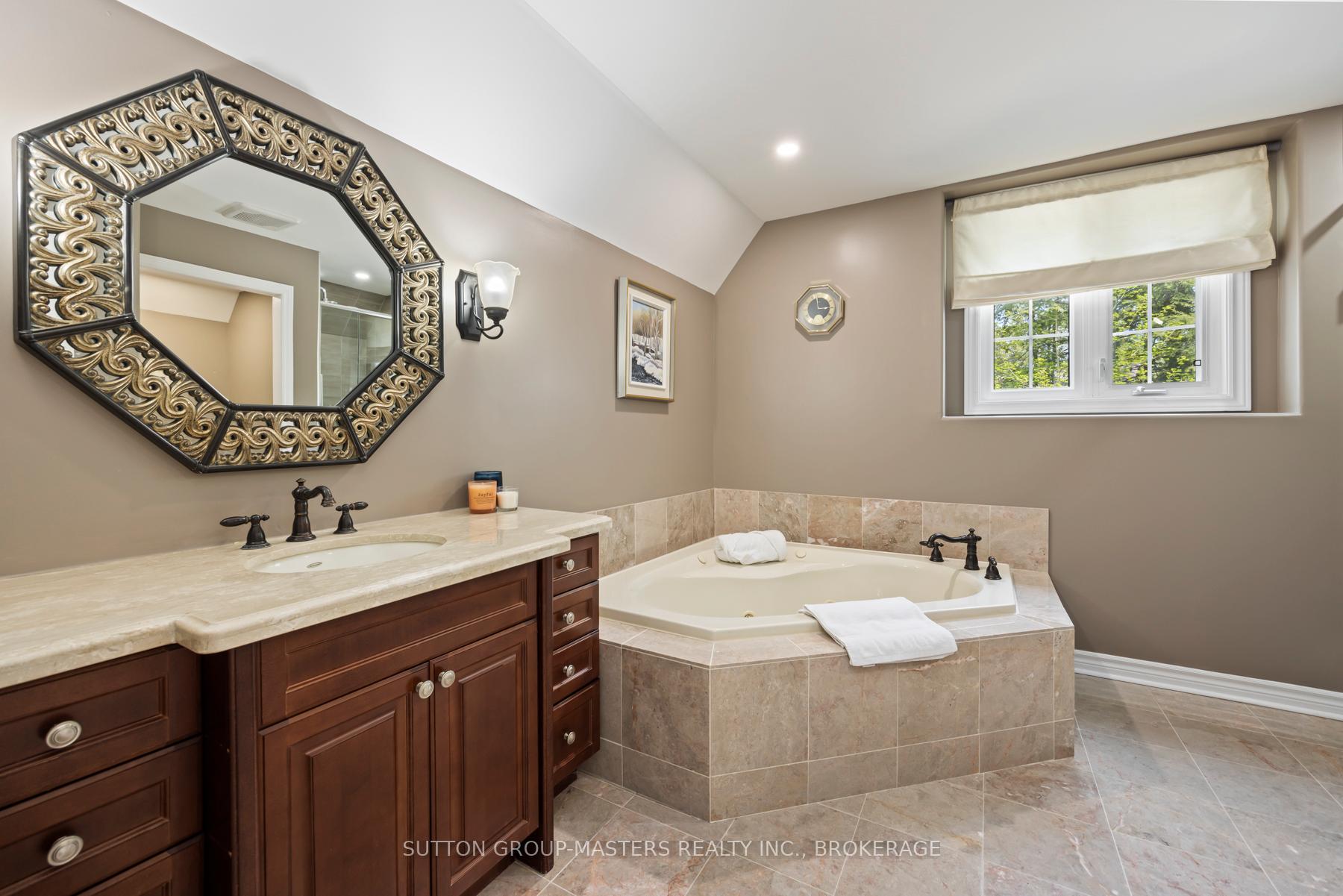 Photo 34 of 3048 Blue Sky Lane, Frontenac, Frontenac South — HOMEH