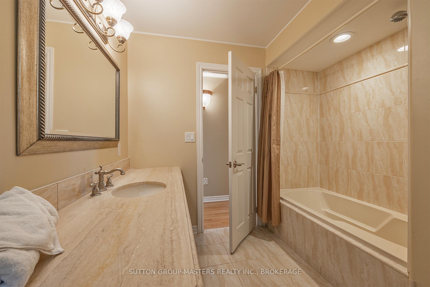 Photo 44 of 3048 Blue Sky Lane, Frontenac, Frontenac South — HOMEH