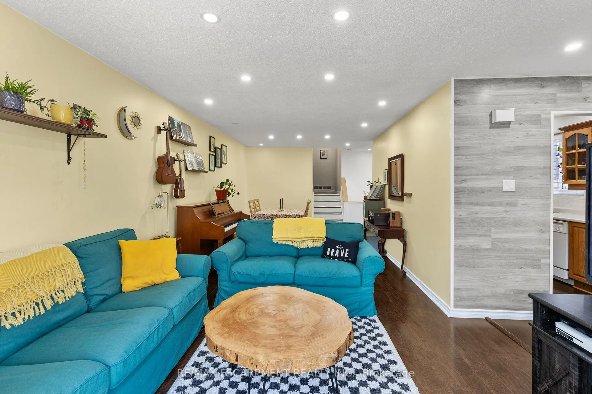 Photo 14 of 50 Gledhill Crescent, Hamilton, Gourley — HOMEH
