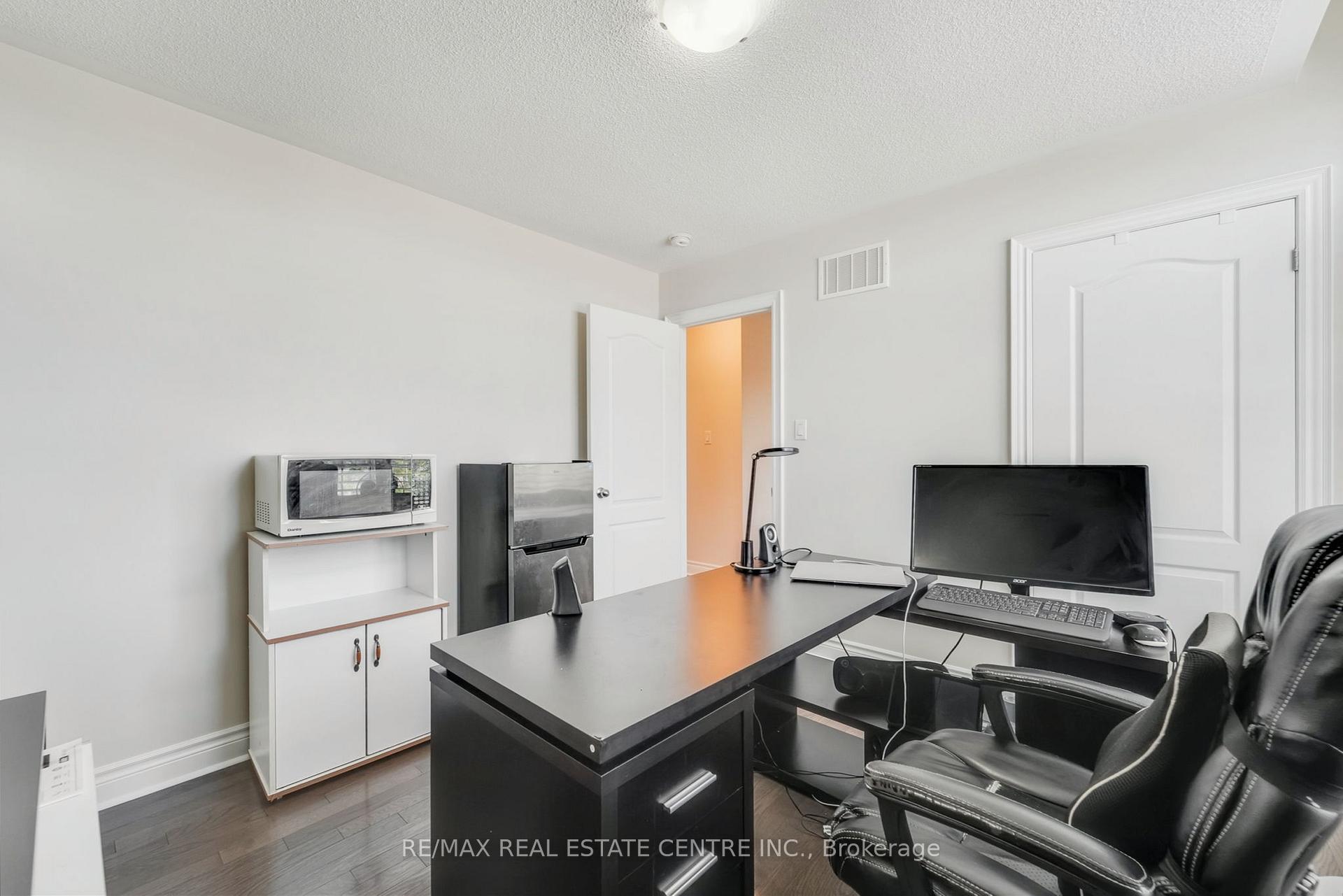 Photo 15 of 42 Andretti Crescent, Brampton, Credit Valley — HOMEH