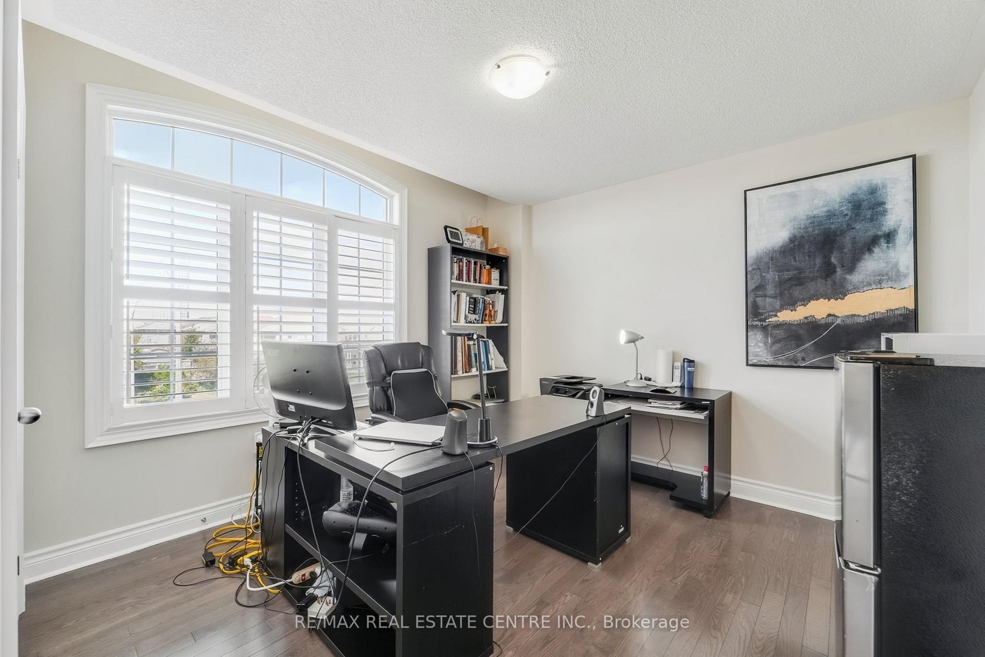 Photo 16 of 42 Andretti Crescent, Brampton, Credit Valley — HOMEH