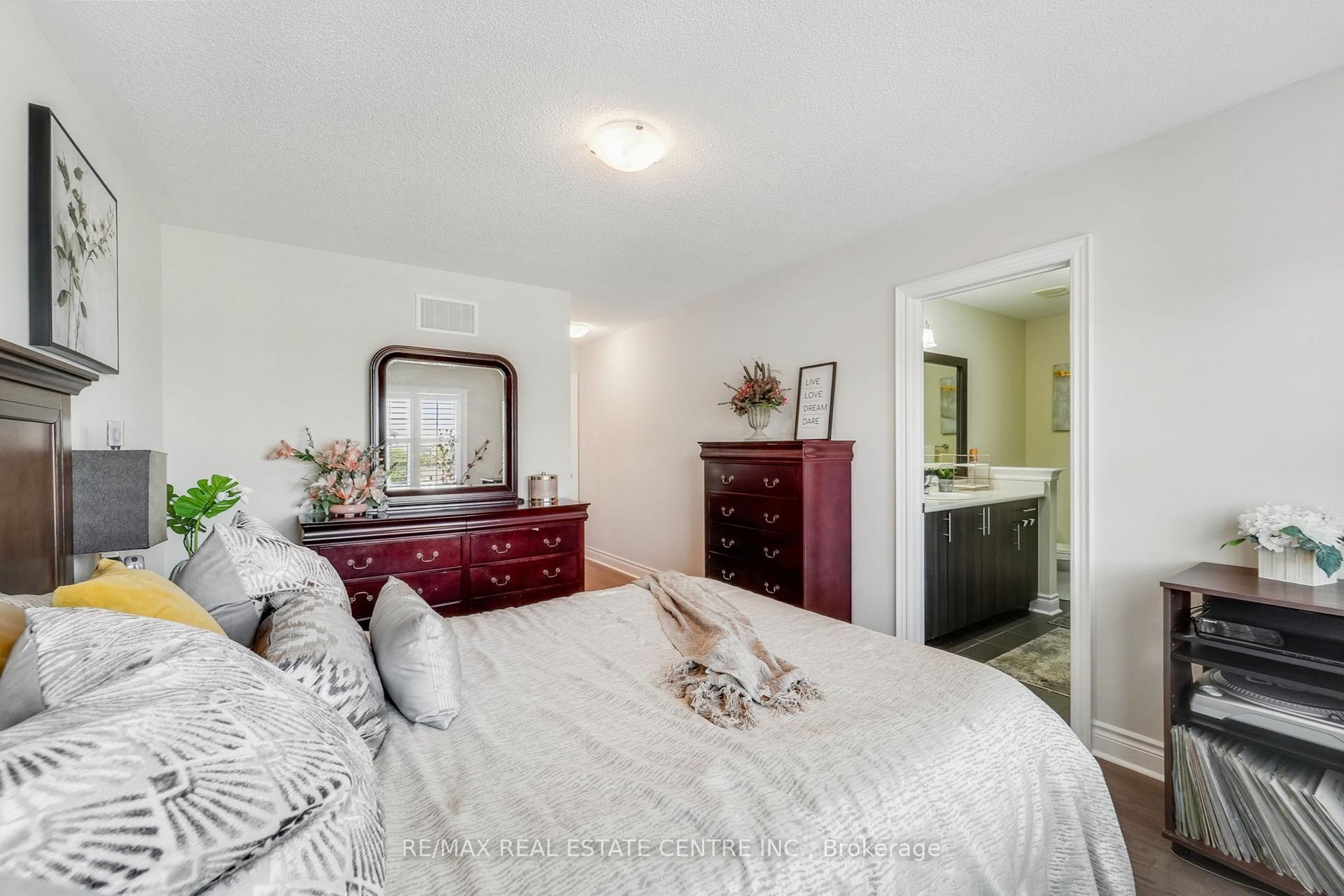 Photo 25 of 42 Andretti Crescent, Brampton, Credit Valley — HOMEH