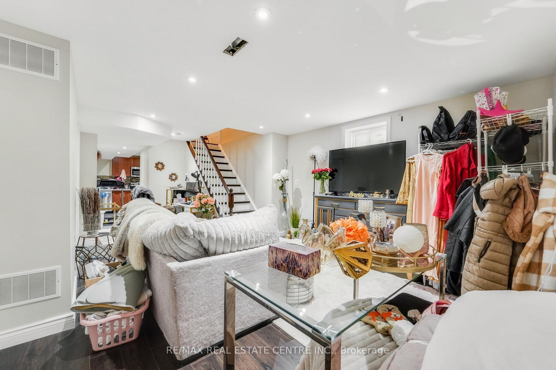 Photo 30 of 42 Andretti Crescent, Brampton, Credit Valley — HOMEH