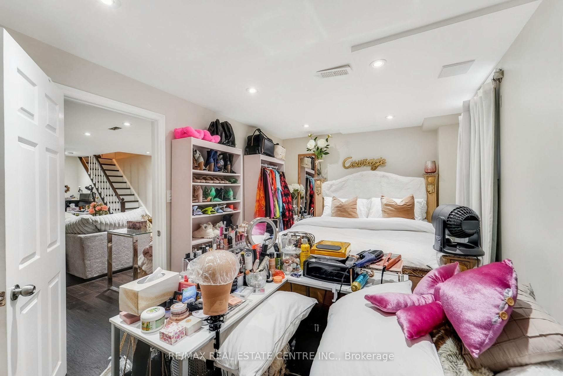 Photo 33 of 42 Andretti Crescent, Brampton, Credit Valley — HOMEH